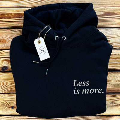 BESTICKTER HOODIE • LESS IS MORE