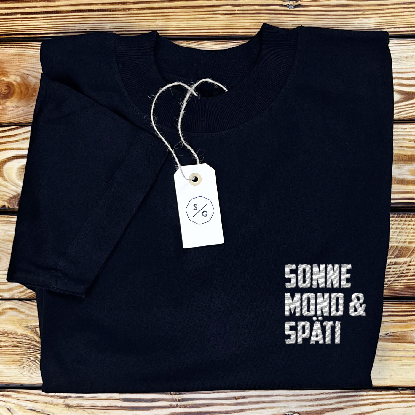 BESTICKTES SHIRT OVERSIZED • SONNE MOND & SPÄTI