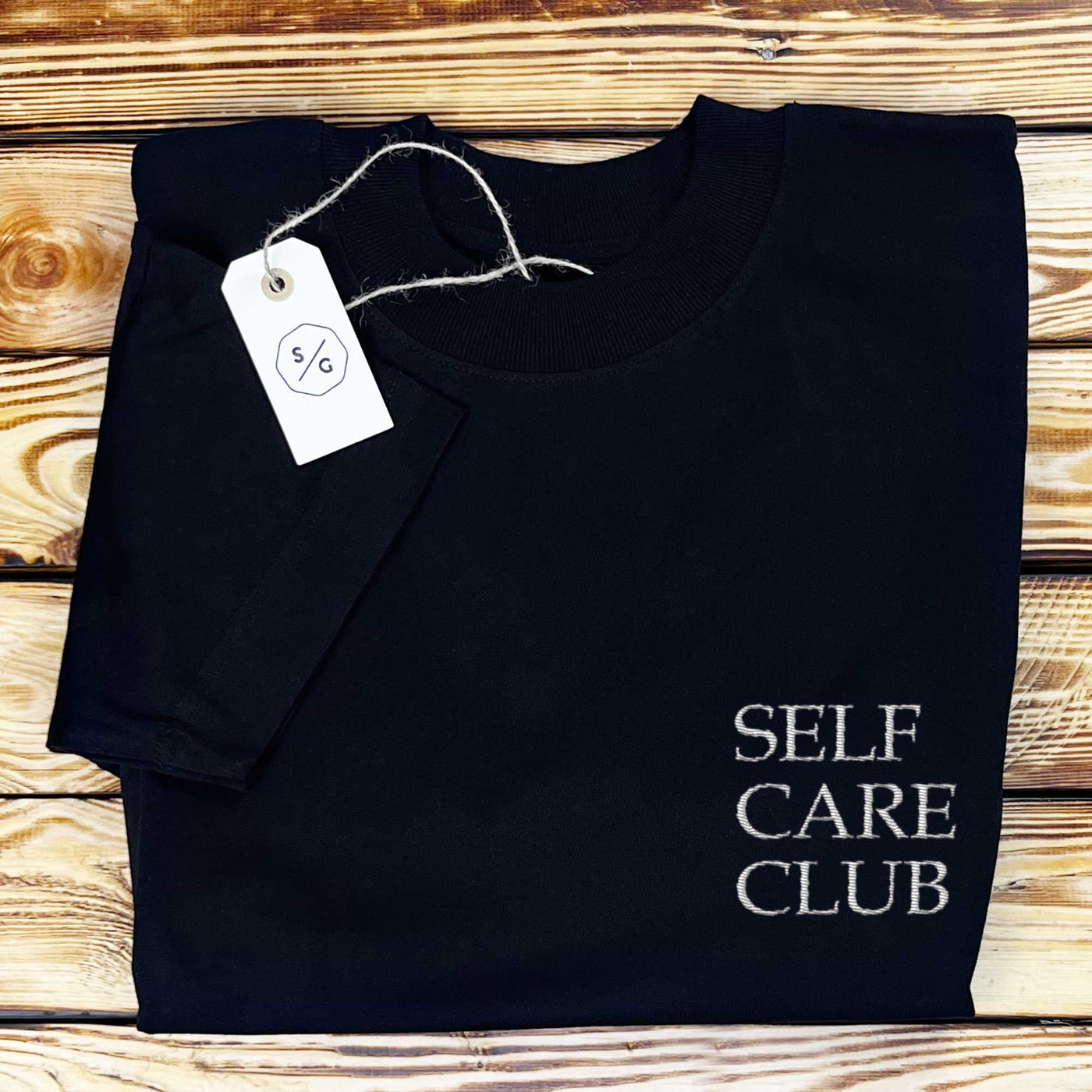 BESTICKTES SHIRT OVERSIZED • SELF CARE CLUB