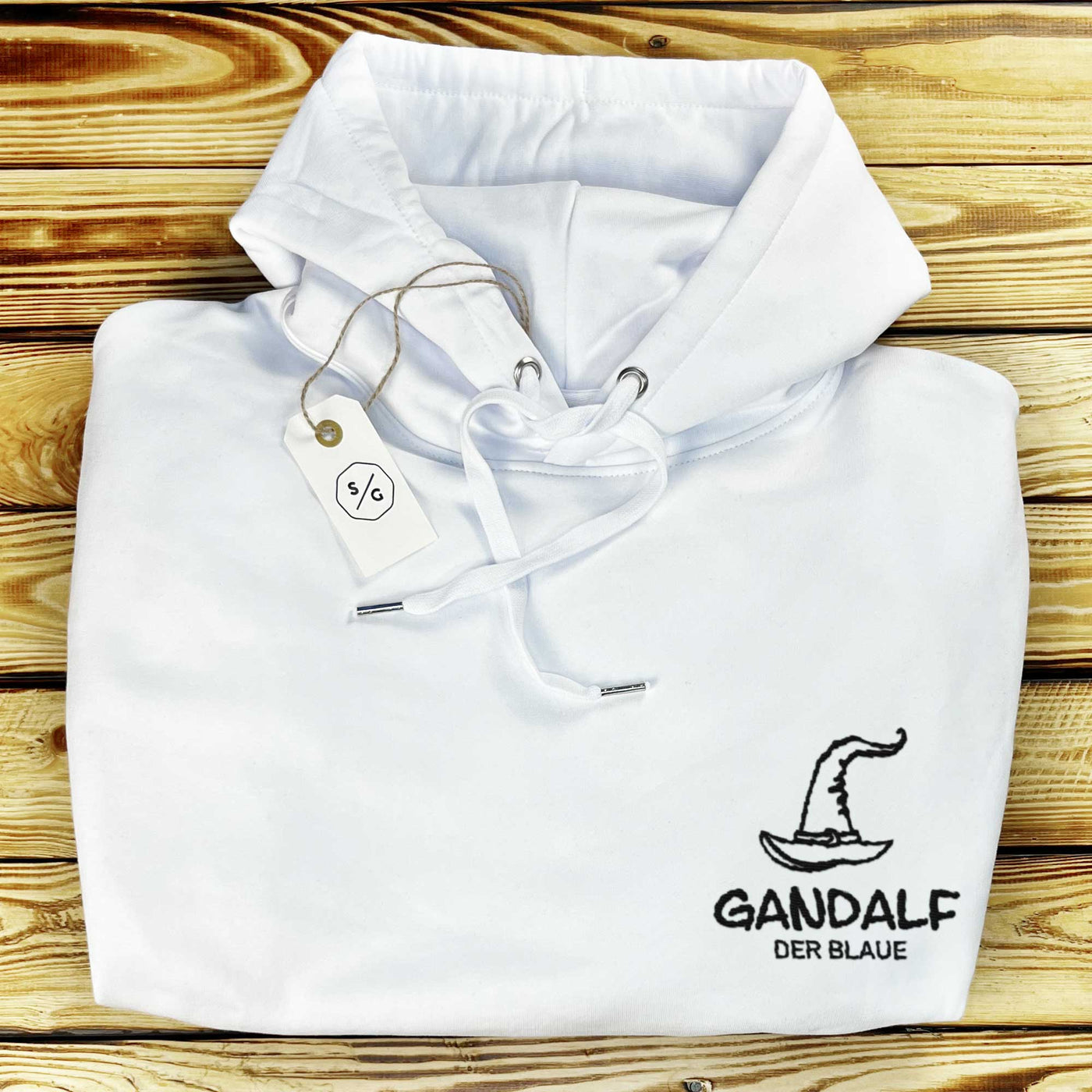 EMBROIDERED HOODIE • GANDALF DER BLAUE 