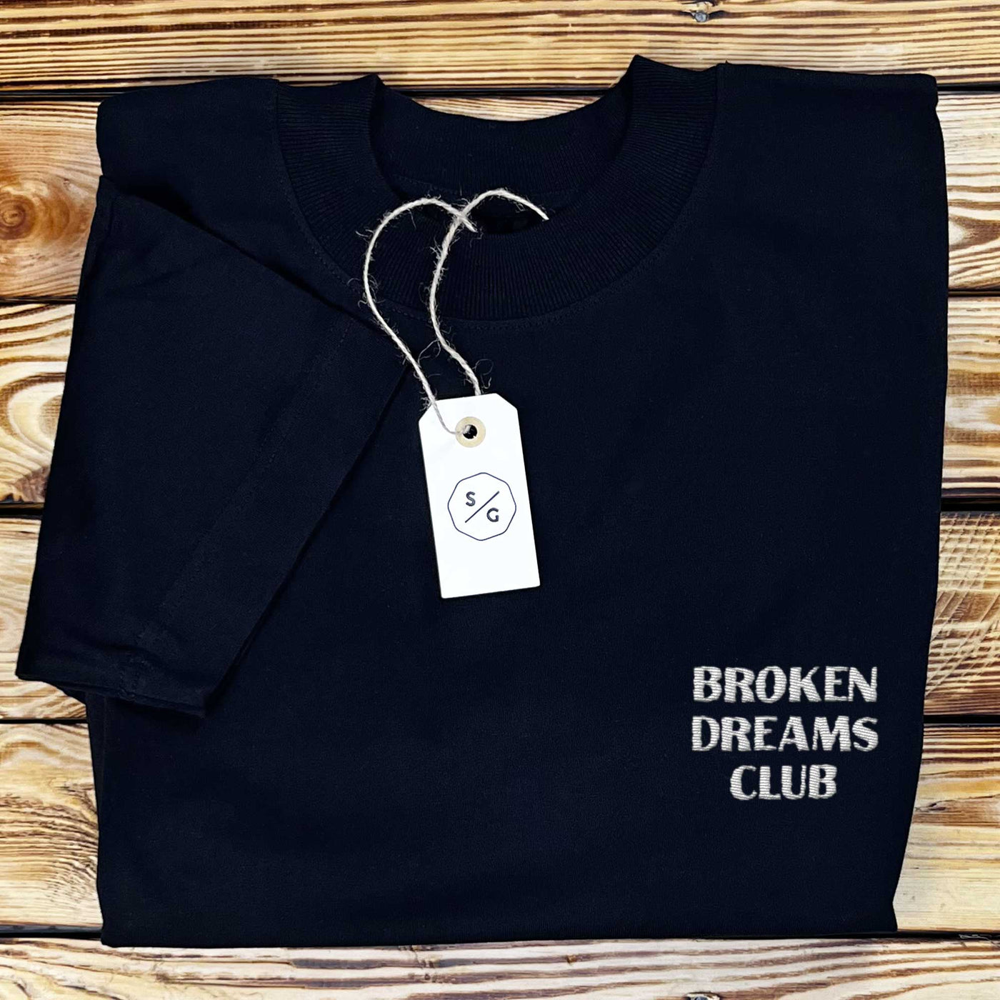 EMBROIDERED SHIRT OVERSIZED • BROKEN DREAMS CLUB