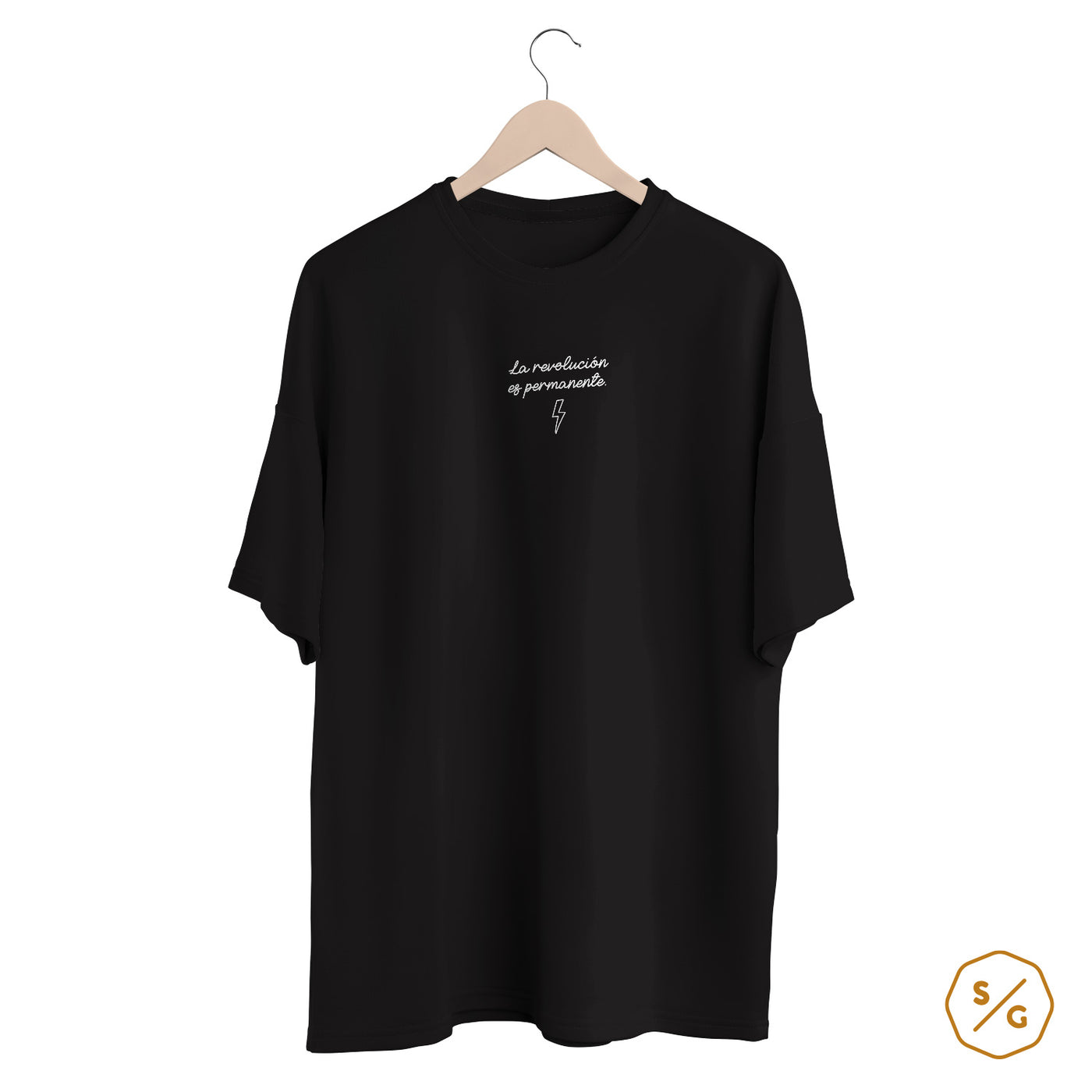 BESTICKTES SHIRT OVERSIZED • LA REVOLUCIÓN