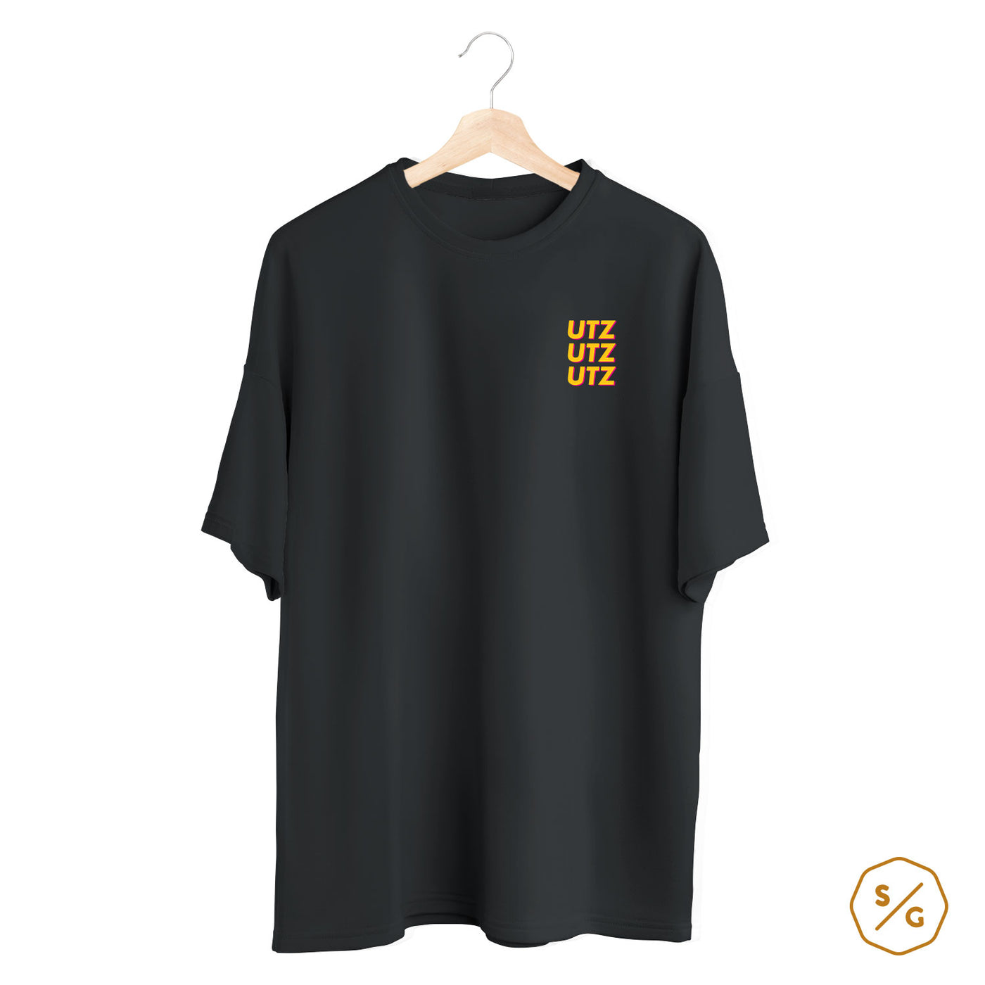 BESTICKTES SHIRT OVERSIZED • UTZ UTZ UTZ