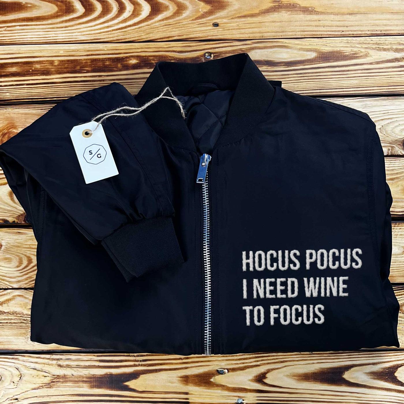 BESTICKTE BOMBERJACKE • HOCUS POCUS I NEED WINE TO FOCUS