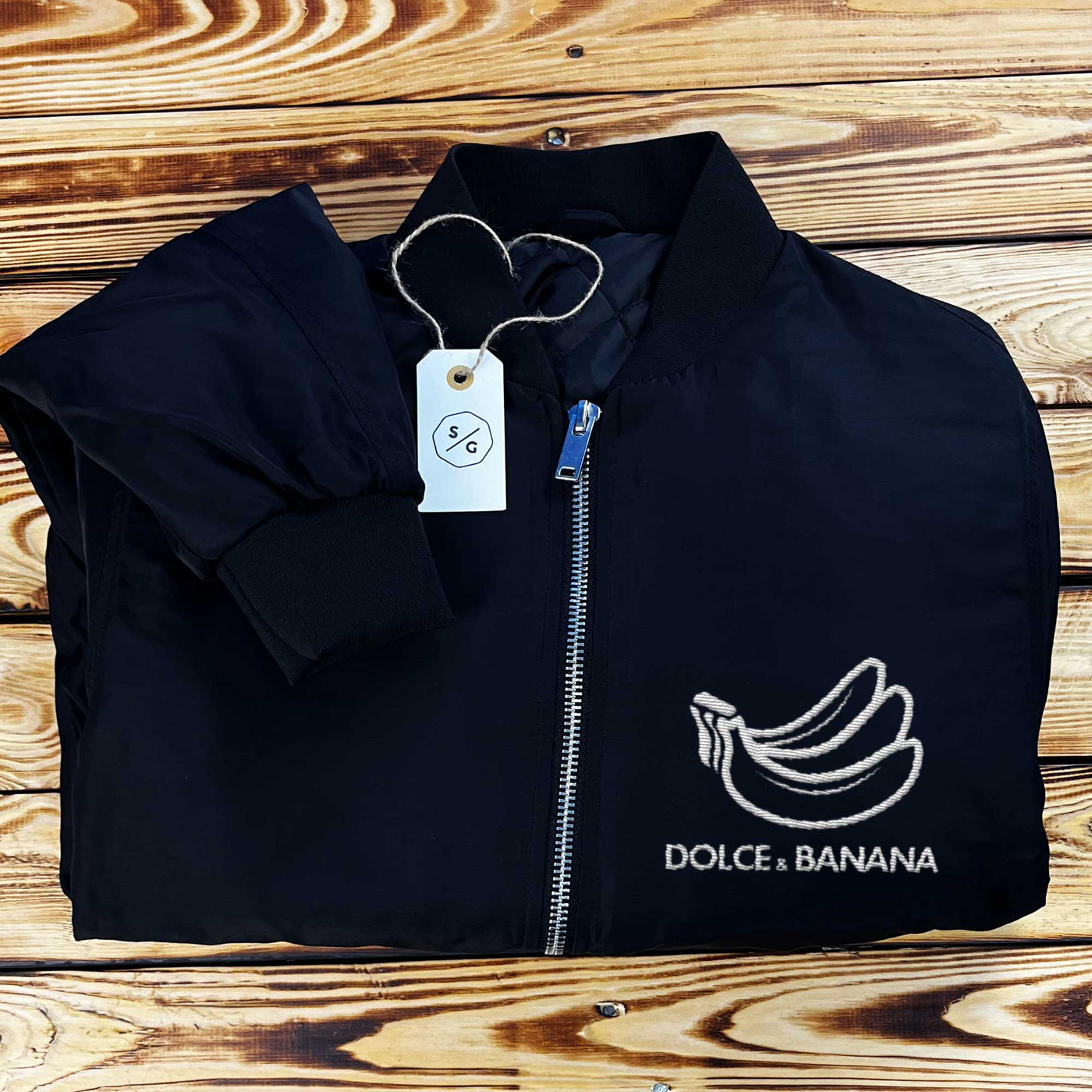 BESTICKTE BOMBERJACKE • DOLCE UND BANANA LOGO