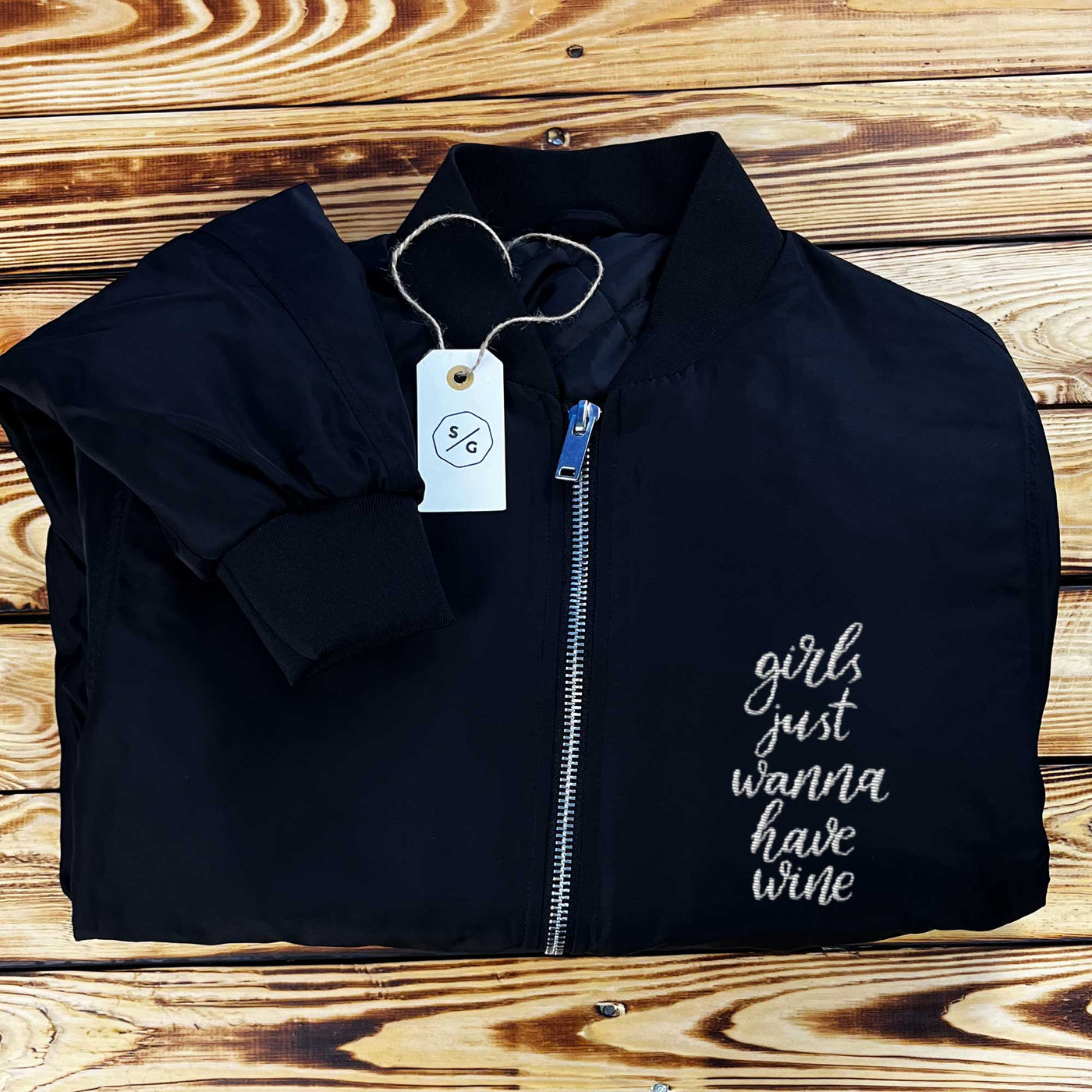 BESTICKTE BOMBER JACKE • GIRLS JUST WANNA HAVE WINE