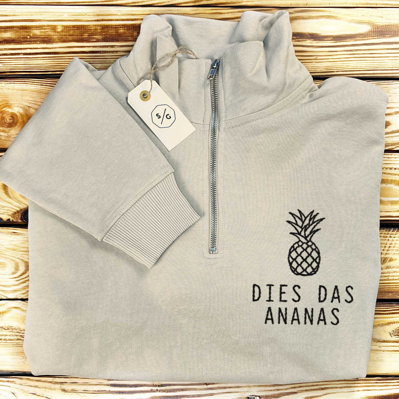 BESTICKTER HALF-ZIP SWEATER • DIES DAS ANANAS