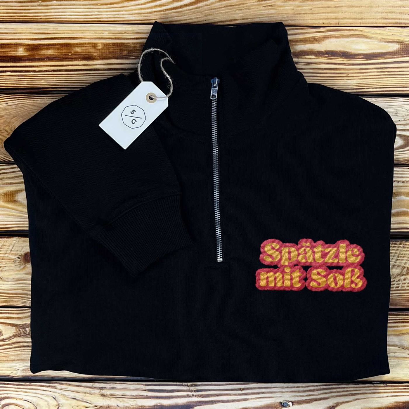 BESTICKTER HALF-ZIP SWEATER • SPÄTZLE MIT SOSS