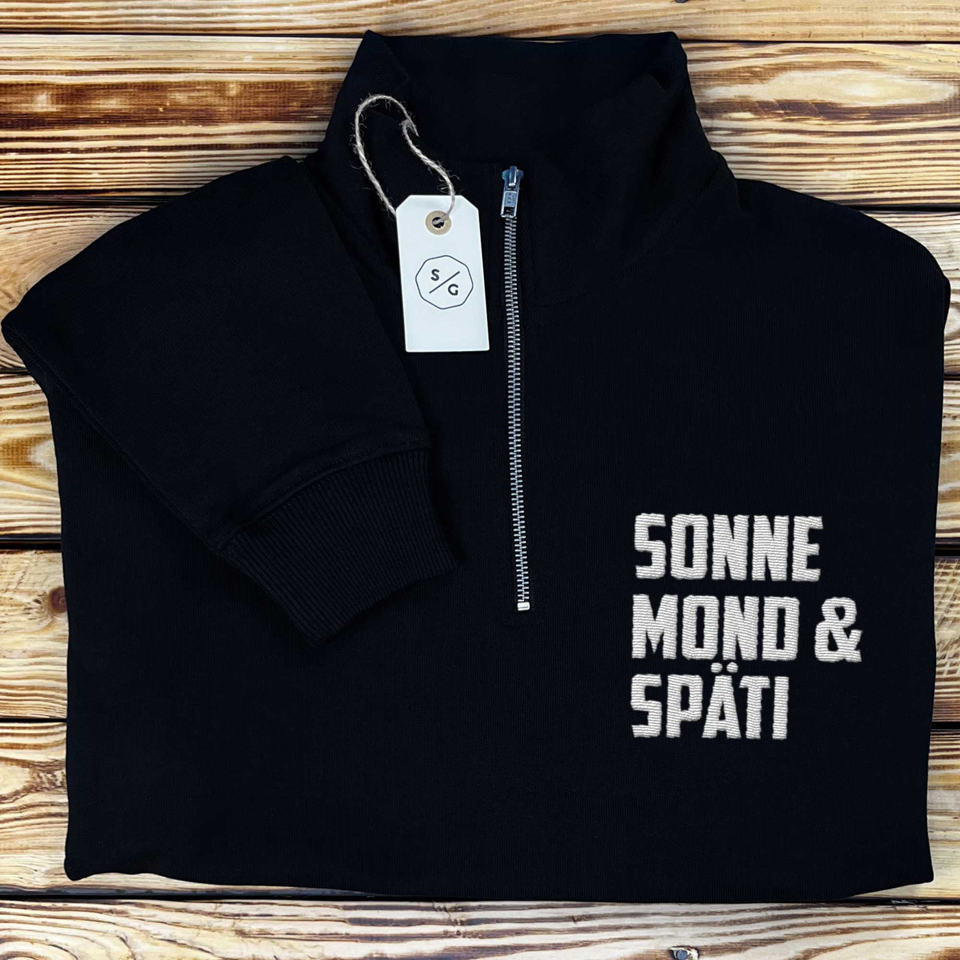 BESTICKTER HALF-ZIP SWEATER • SONNE MOND & SPÄTI