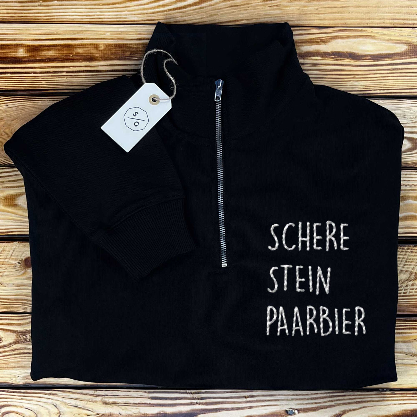 BESTICKTER HALF-ZIP SWEATER • SCHERE STEIN PAARBIER