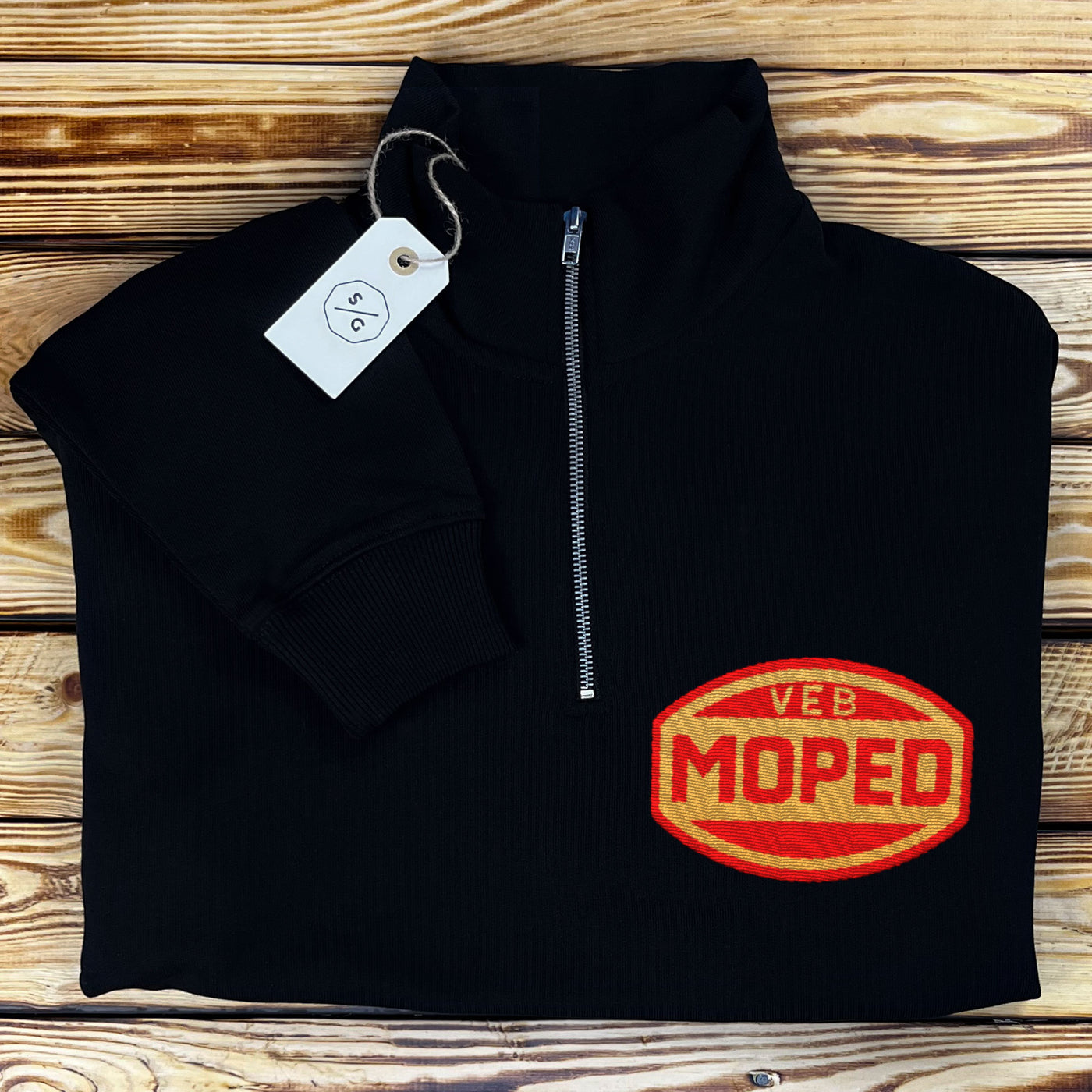 BESTICKTER HALF-ZIP SWEATER • VEB MOPED