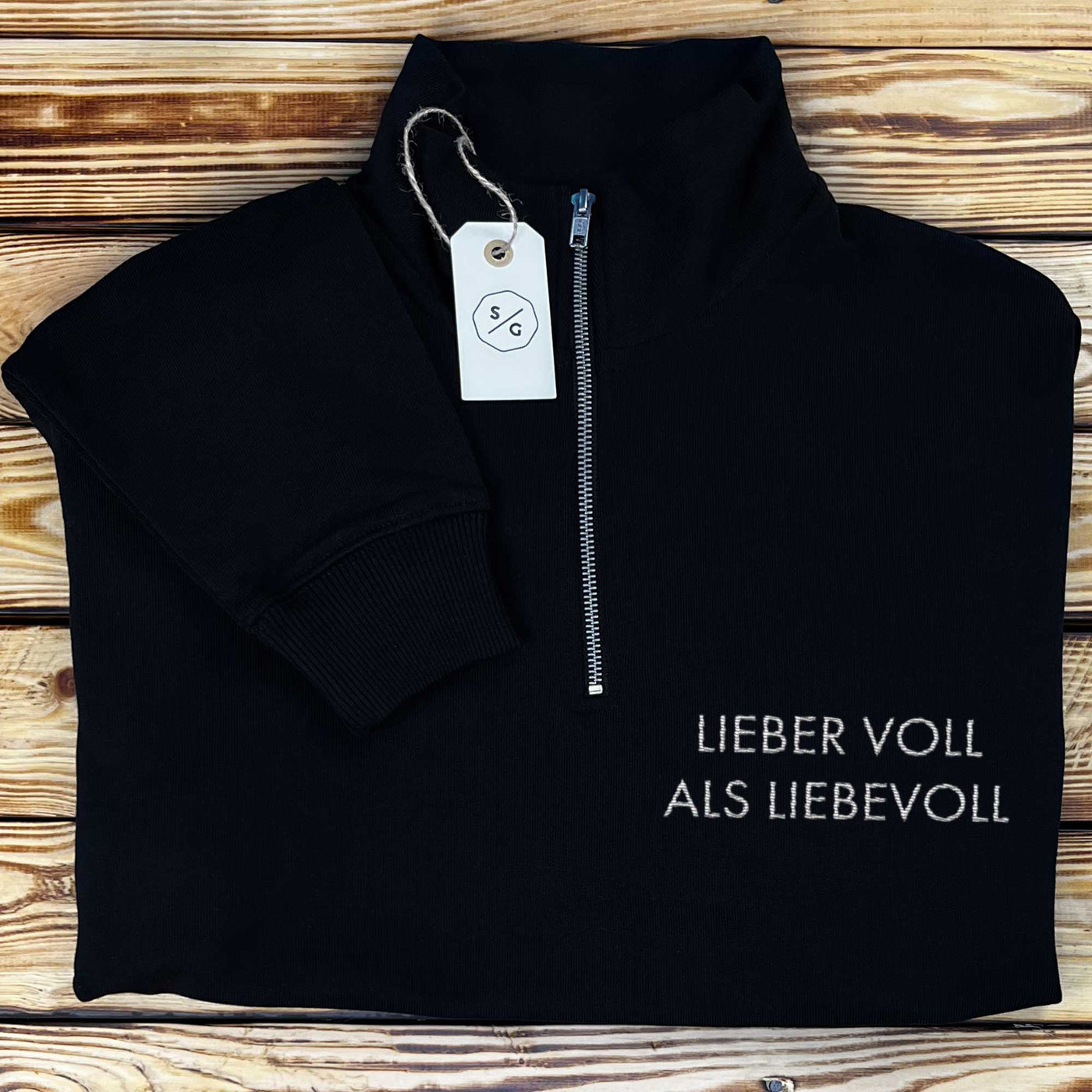 EMBROIDERED HALF-ZIP SWEATER • LIEBER VOLL ALS LIEBEVOLL