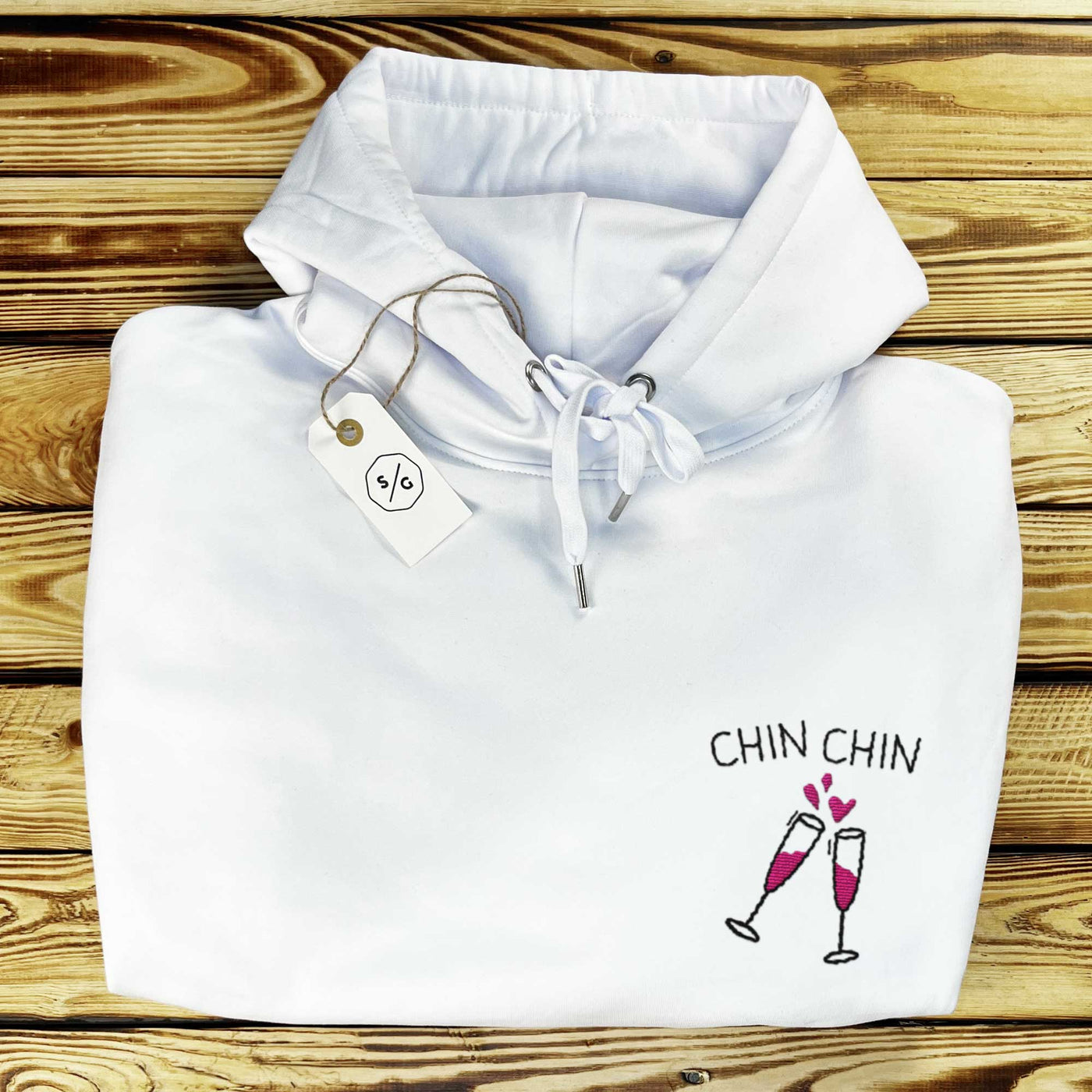 BESTICKTER HOODIE • CHIN CHIN