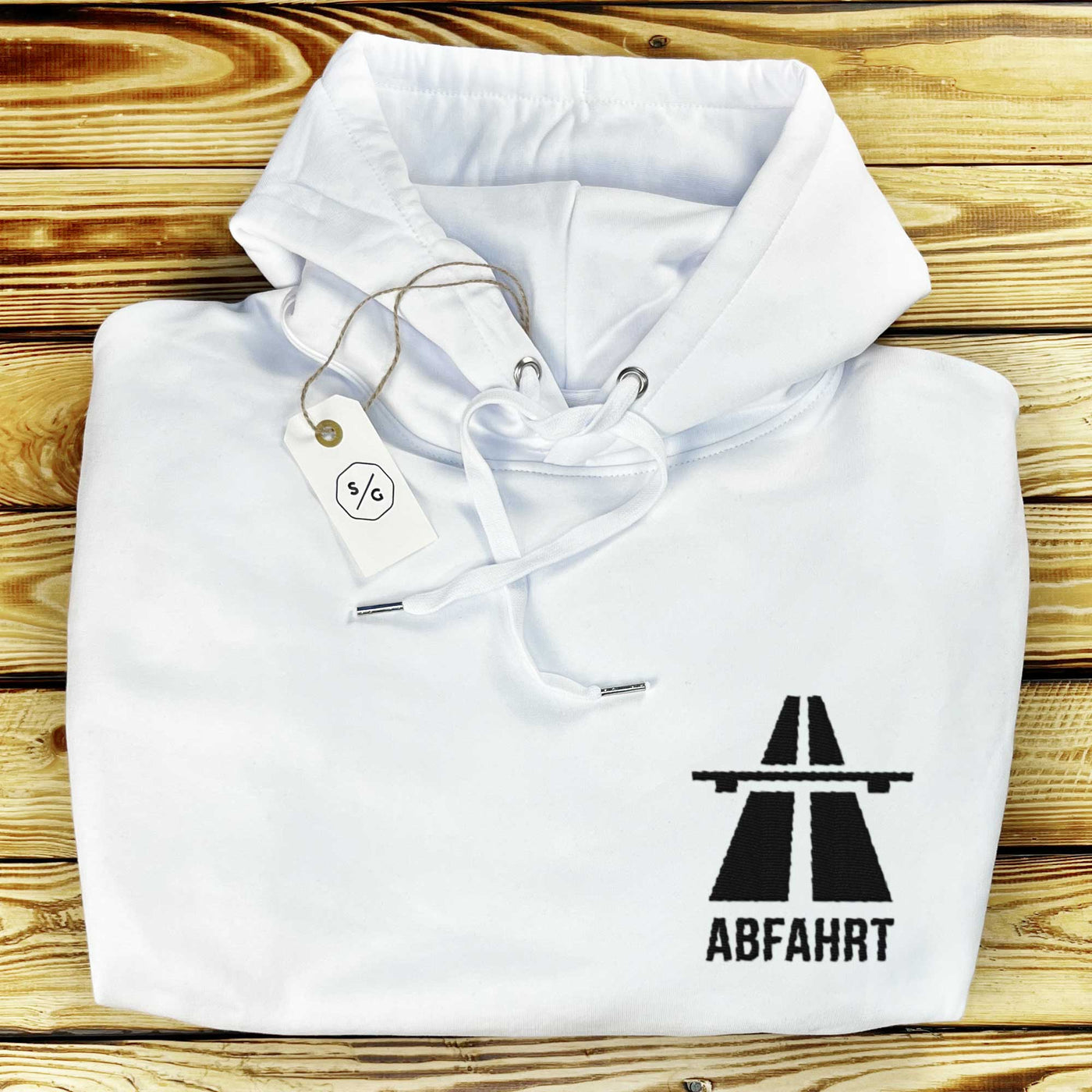 BESTICKTER HOODIE • ABFAHRT