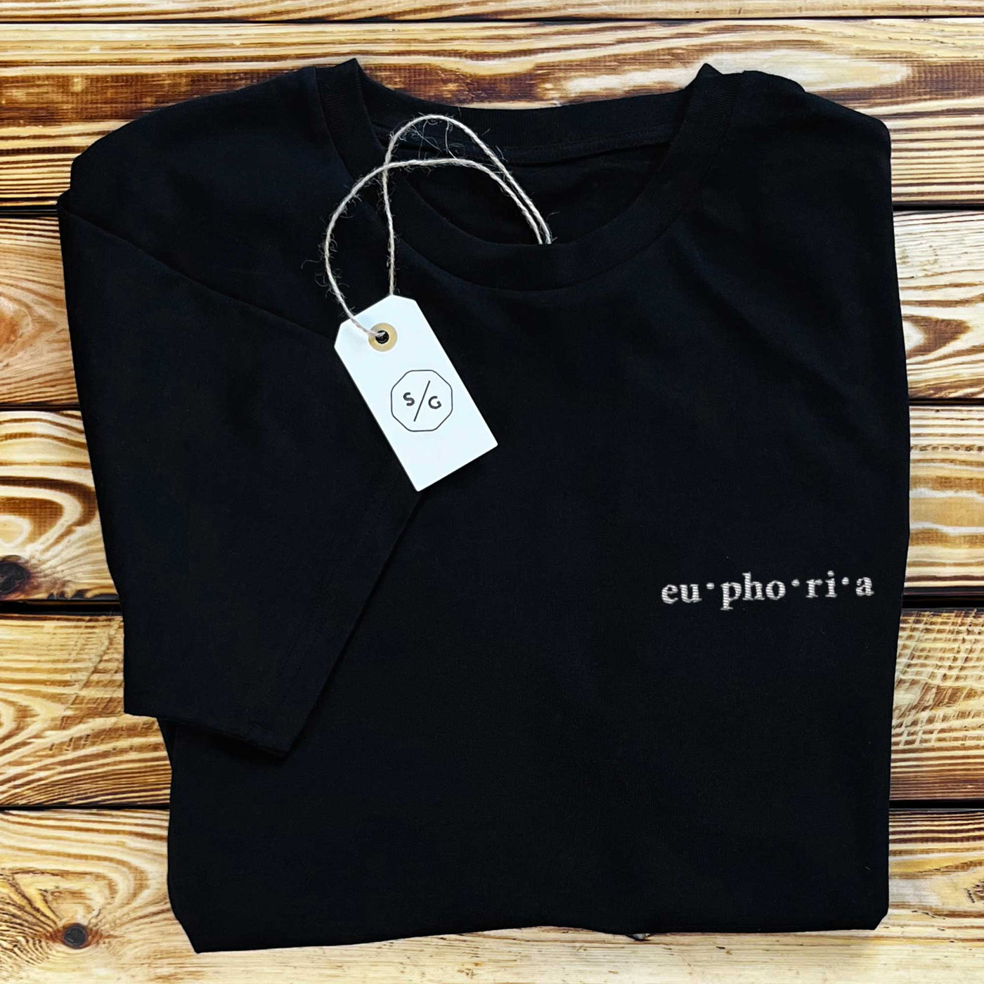 BESTICKTES SHIRT • EUPHORIA