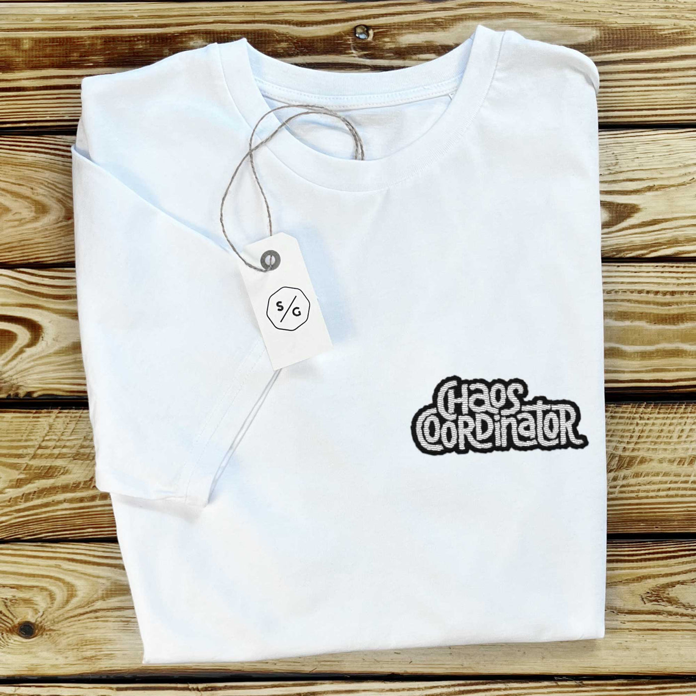 BESTICKTES SHIRT • CHAOS COORDINATOR