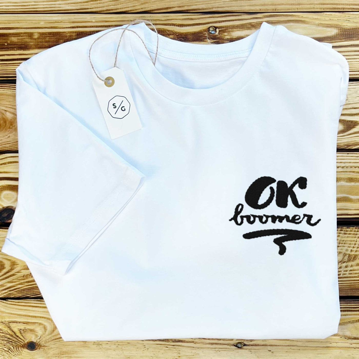 BESTICKTES T-SHIRT KLEID • OK BOOMER