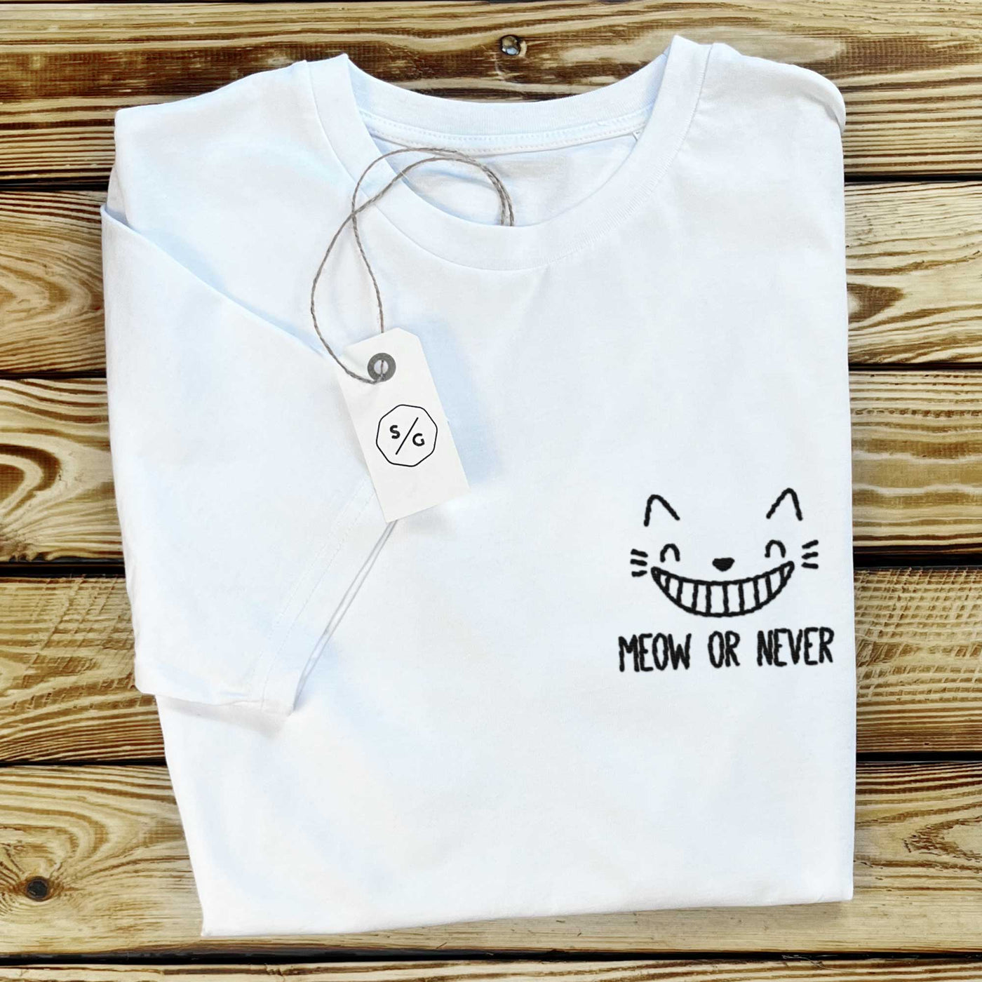 BESTICKTES SHIRT • MEOW OR NEVER