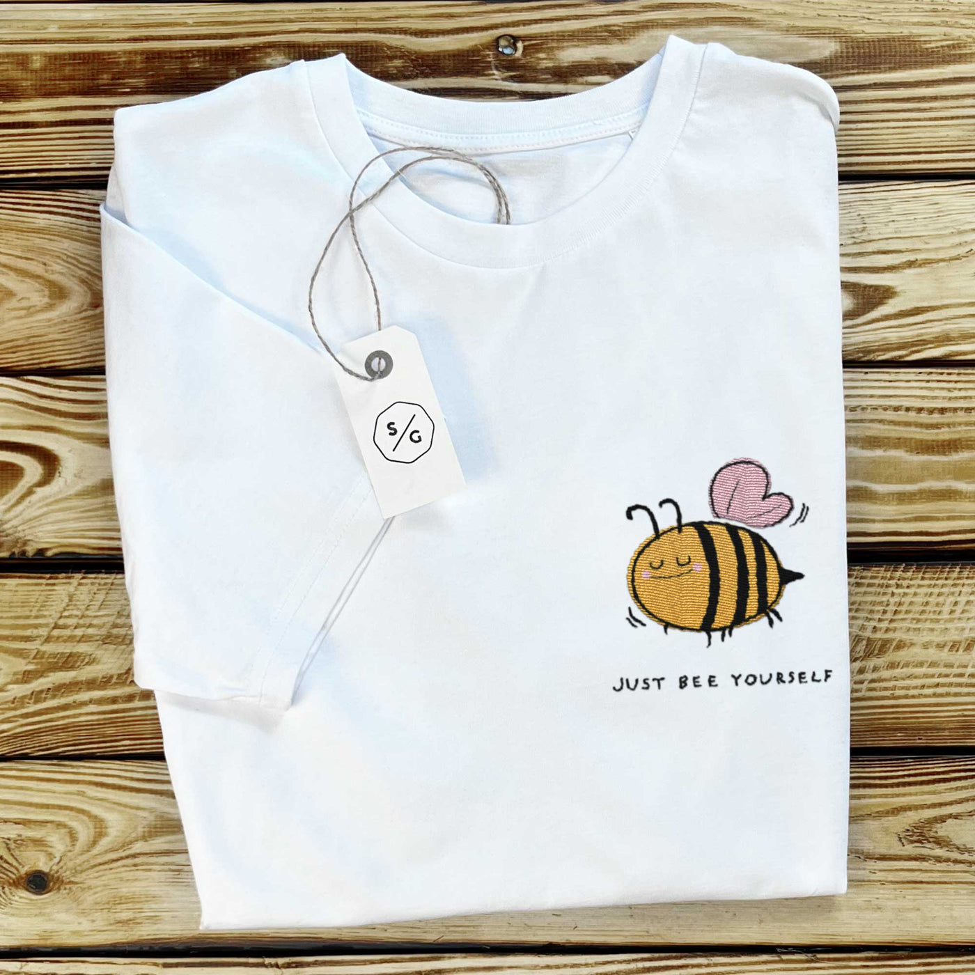 BESTICKTES SHIRT • JUST BEE YOURSELF