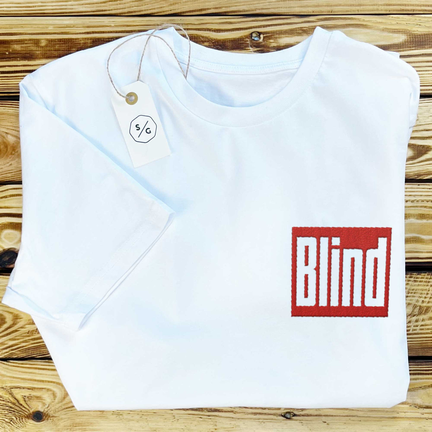 BESTICKTES SHIRT • BLIND