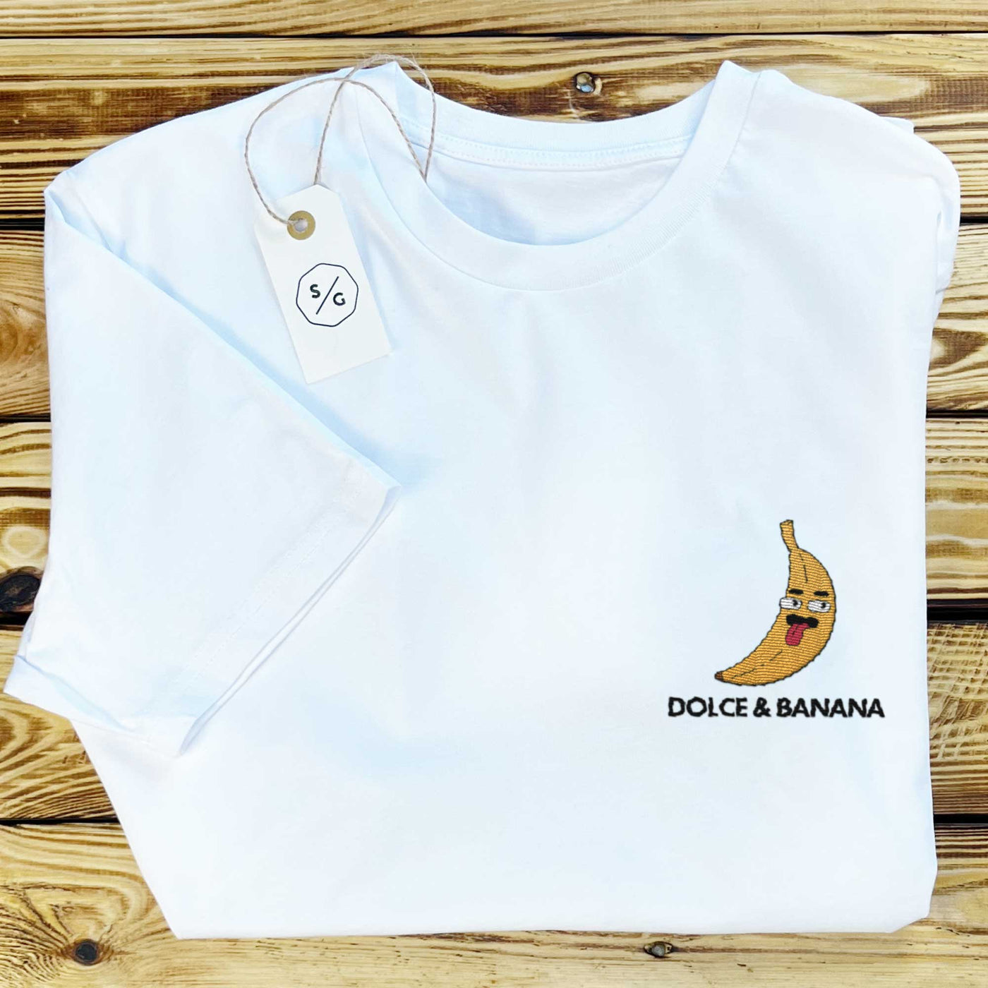 BESTICKTES SHIRT • DOLCE & BANANA