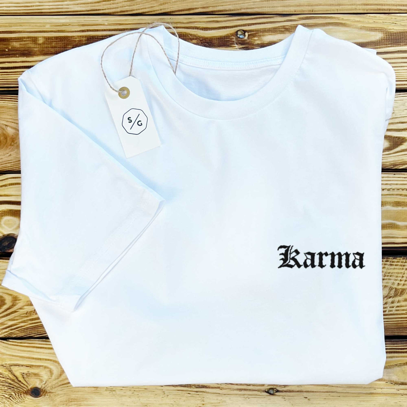 BESTICKTES SHIRT • KARMA