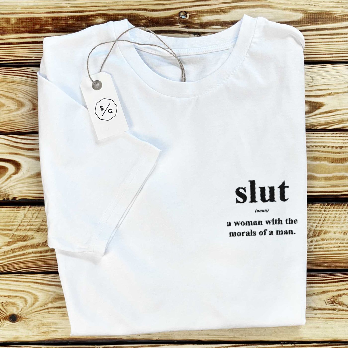 BESTICKTES SHIRT • SLUT