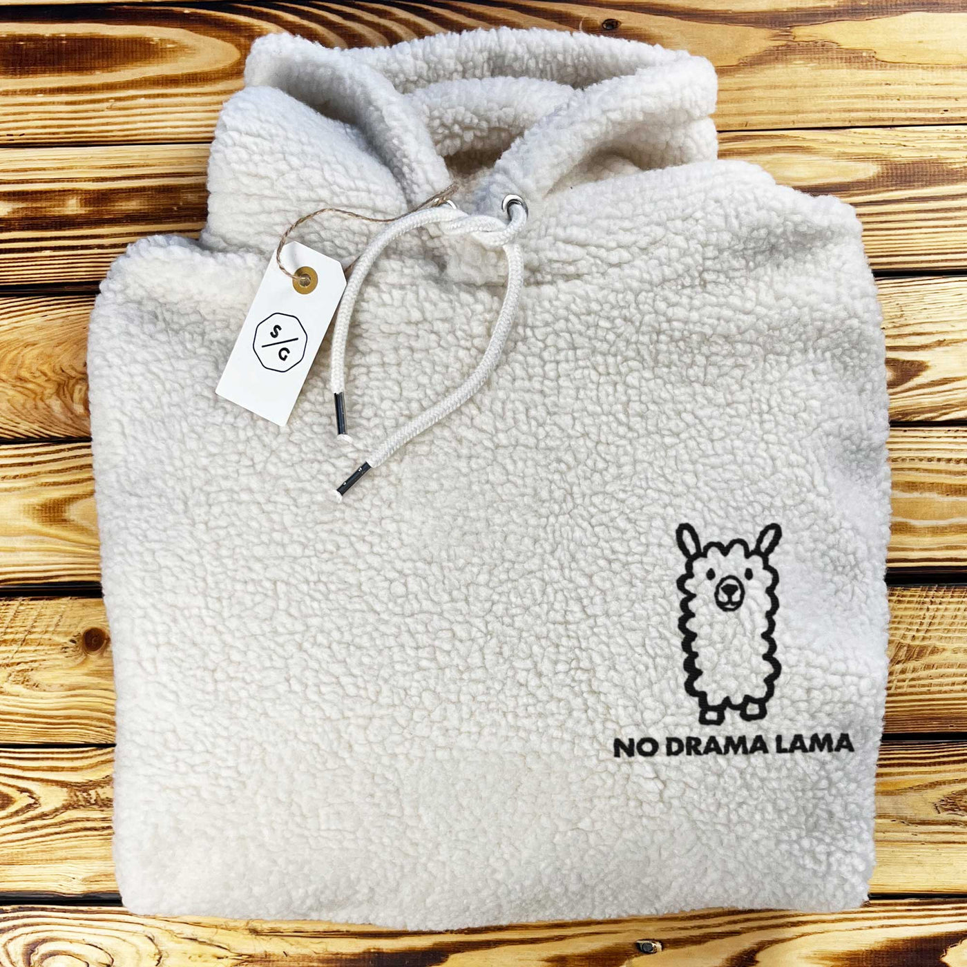 BESTICKTER SHERPA HOODIE • NO DRAMA LAMA