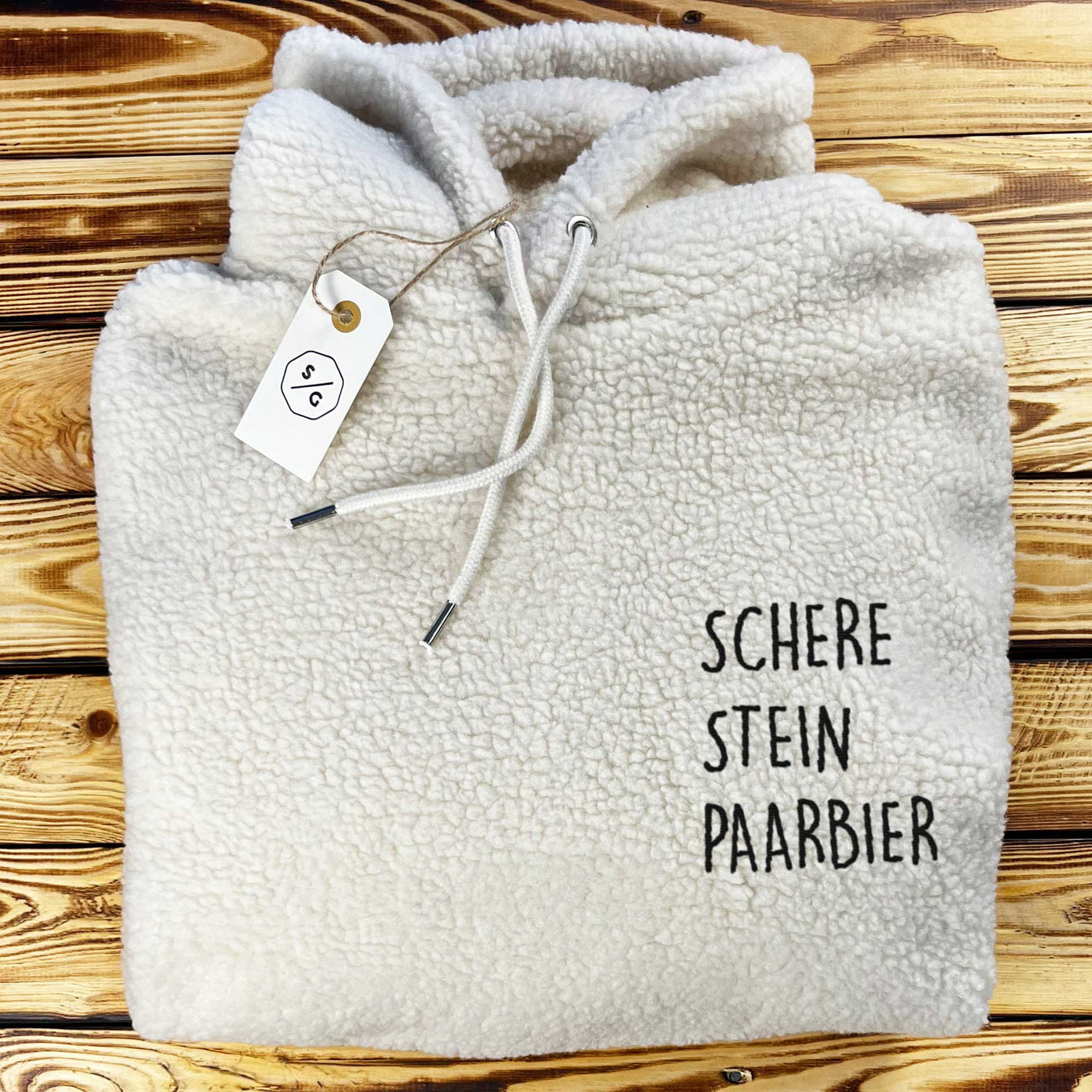 BESTICKTER SHERPA HOODIE • SCHERE STEIN PAARBIER