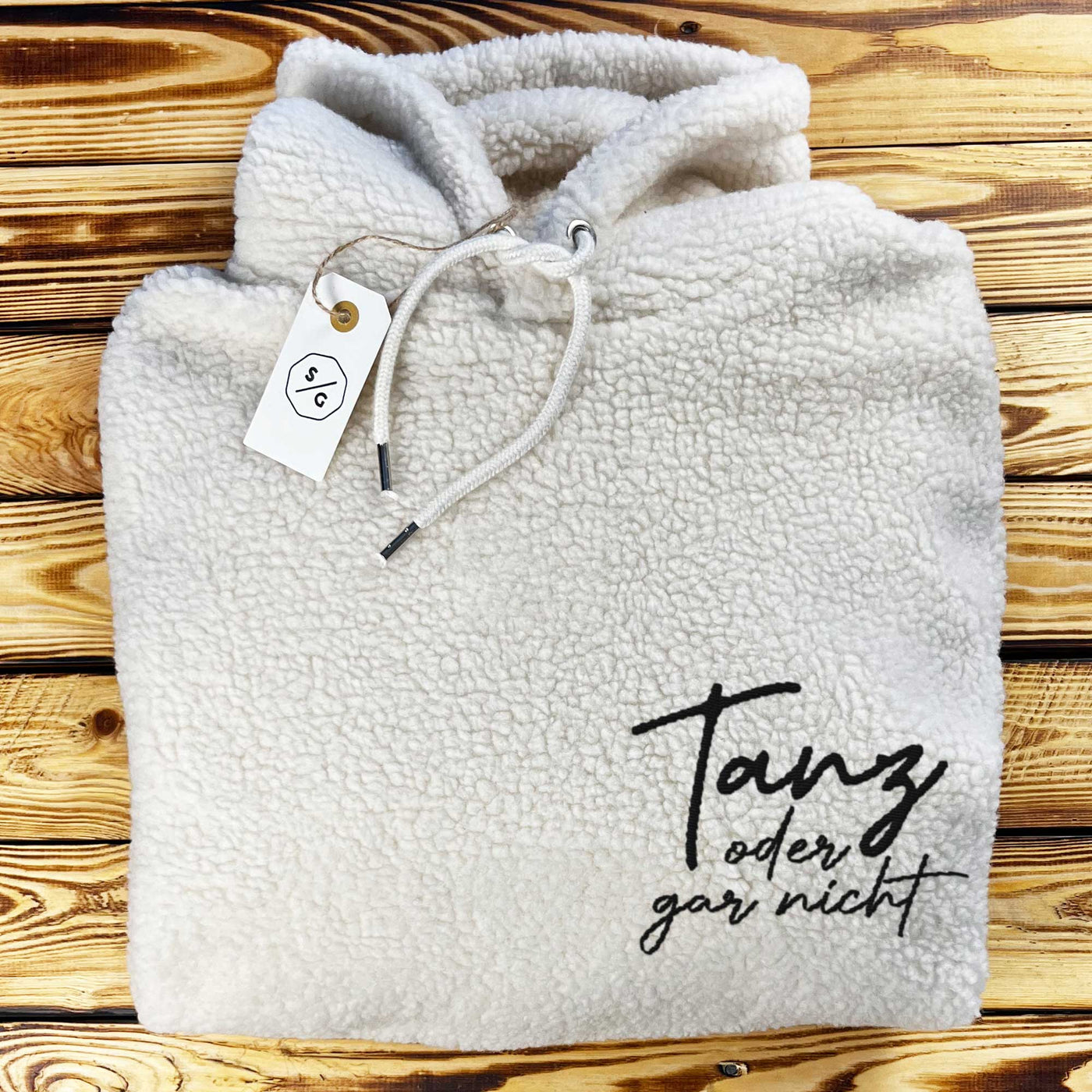 EMBROIDERED SHERPA HOODIE • TANZ ODER GAR NICHT