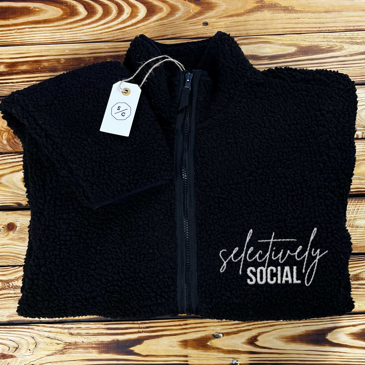 BESTICKTER SHERPA JACKE • SELECTIVELY SOCIAL