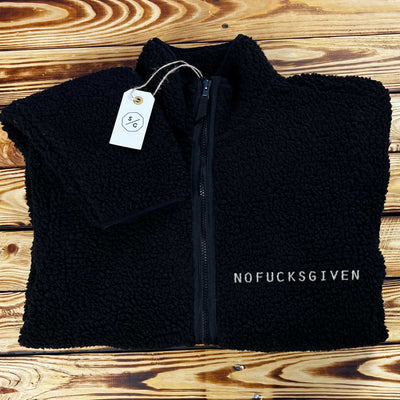 BESTICKTER SHERPA JACKE • NOFUCKSGIVEN