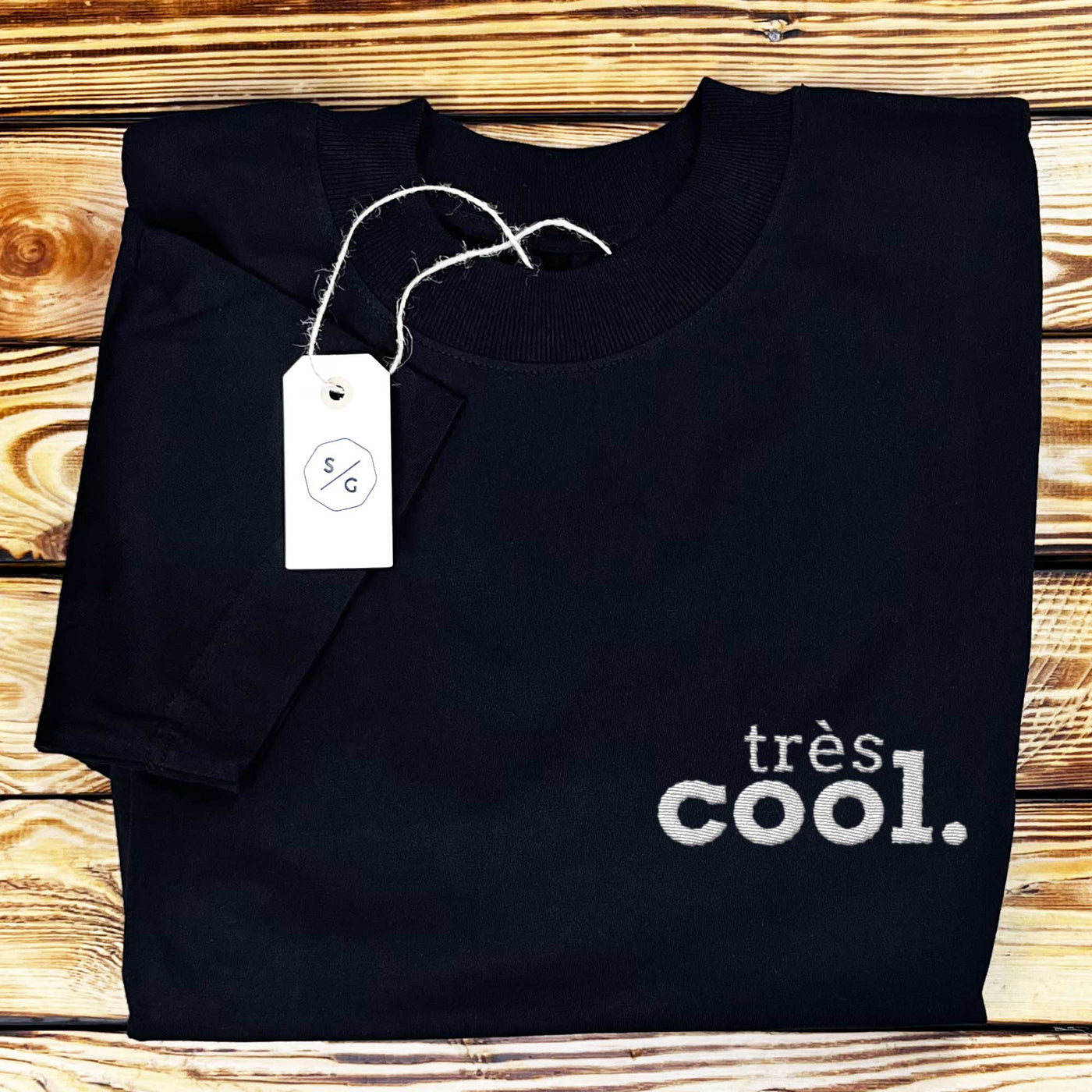 BESTICKTES SHIRT OVERSIZED • TRÉS COOL