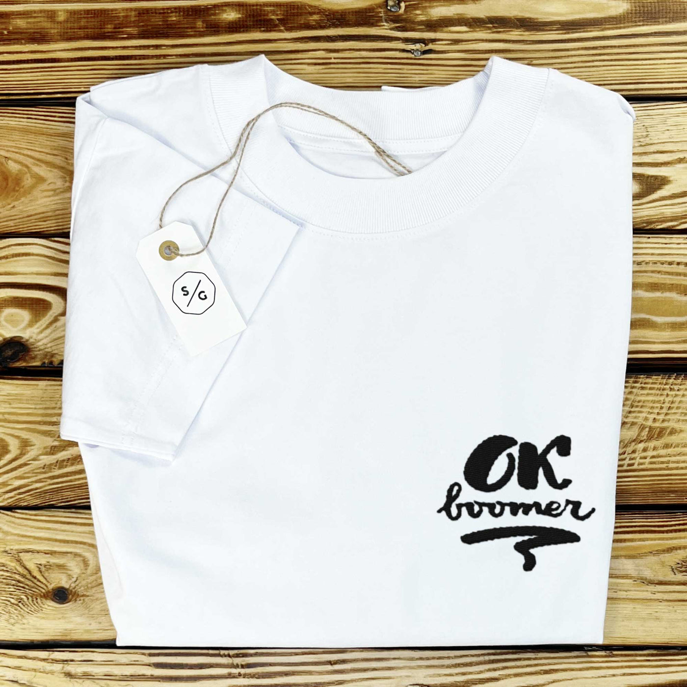 BESTICKTES SHIRT OVERSIZED • OK BOOMER