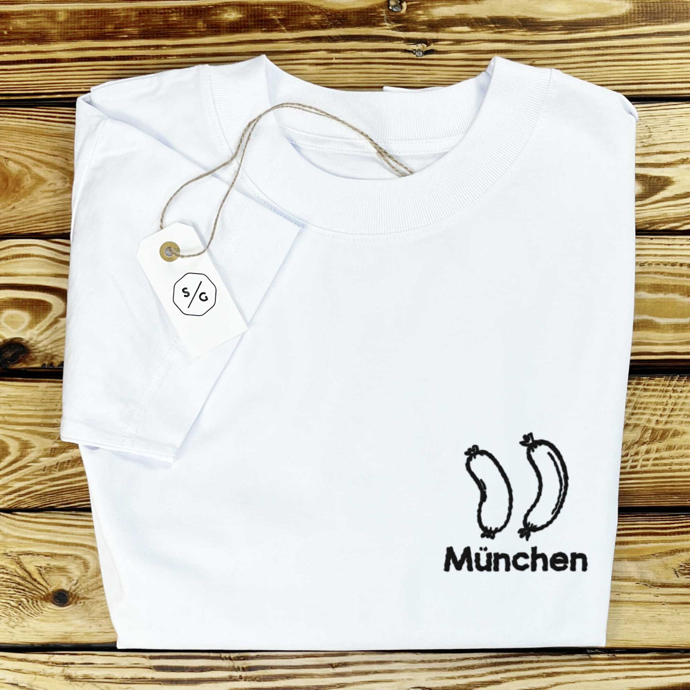 BESTICKTES SHIRT OVERSIZED • MÜNCHEN