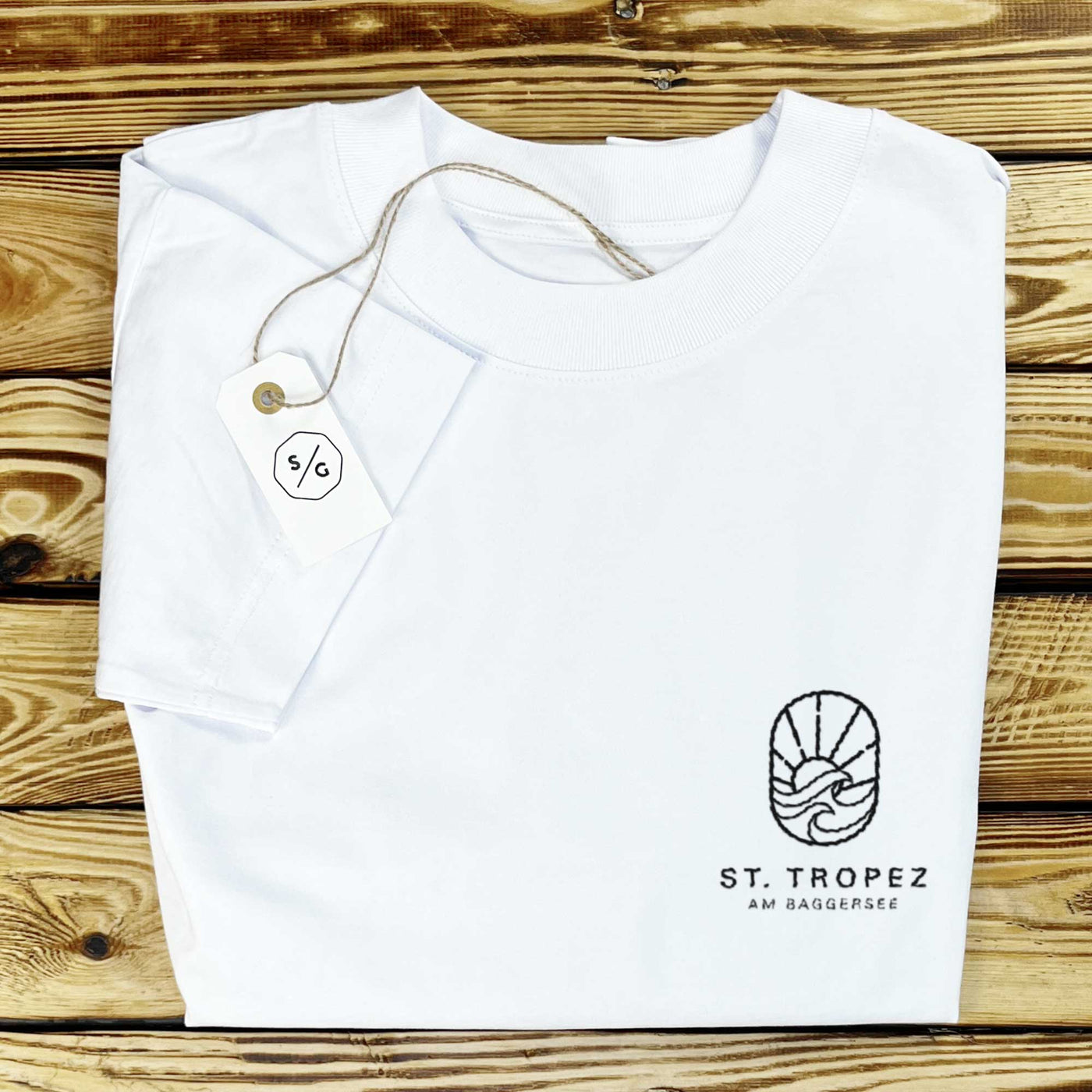 BESTICKTES SHIRT OVERSIZED • ST. TROPEZ AM BAGGERSEE