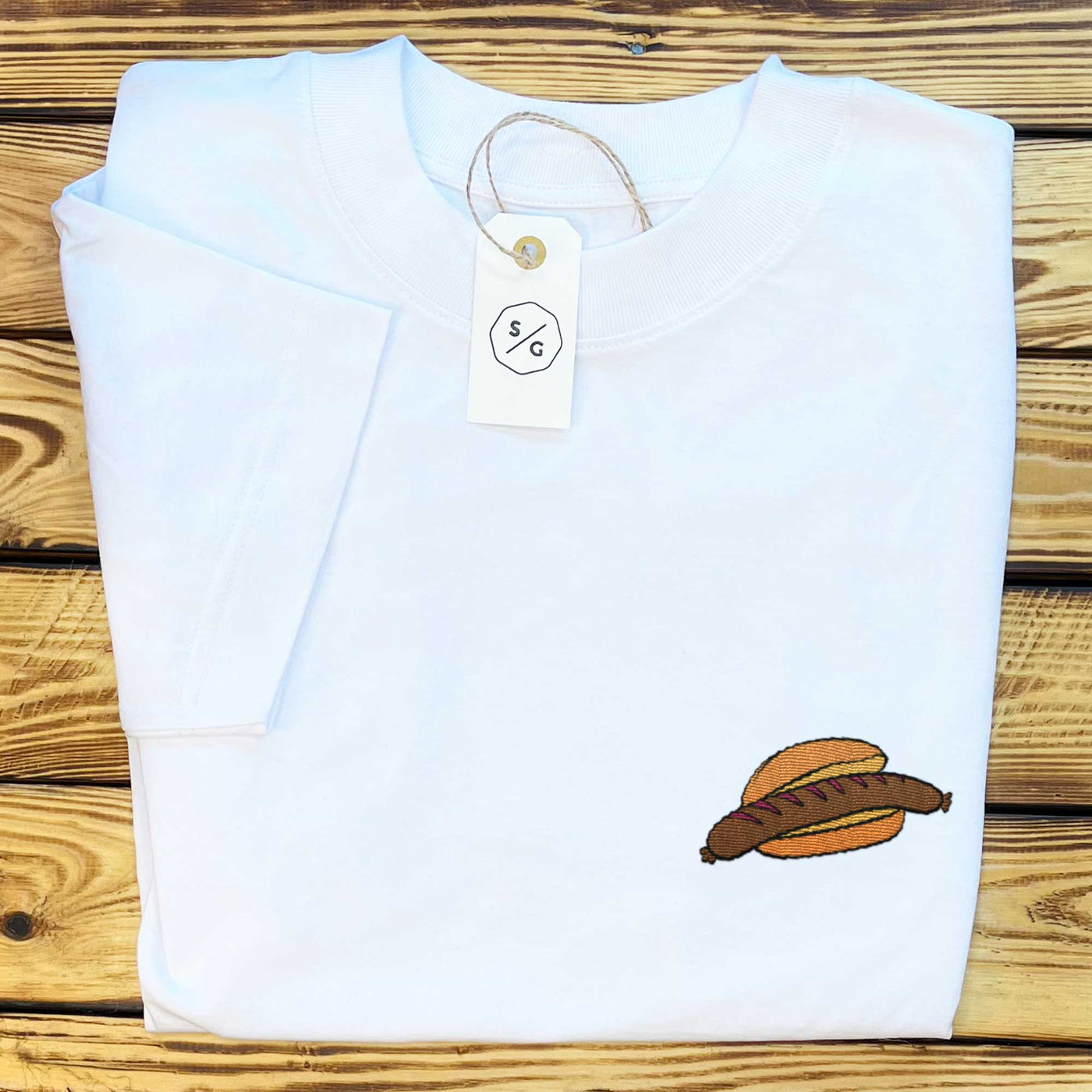 BESTICKTES SHIRT OVERSIZED • BRATWURST