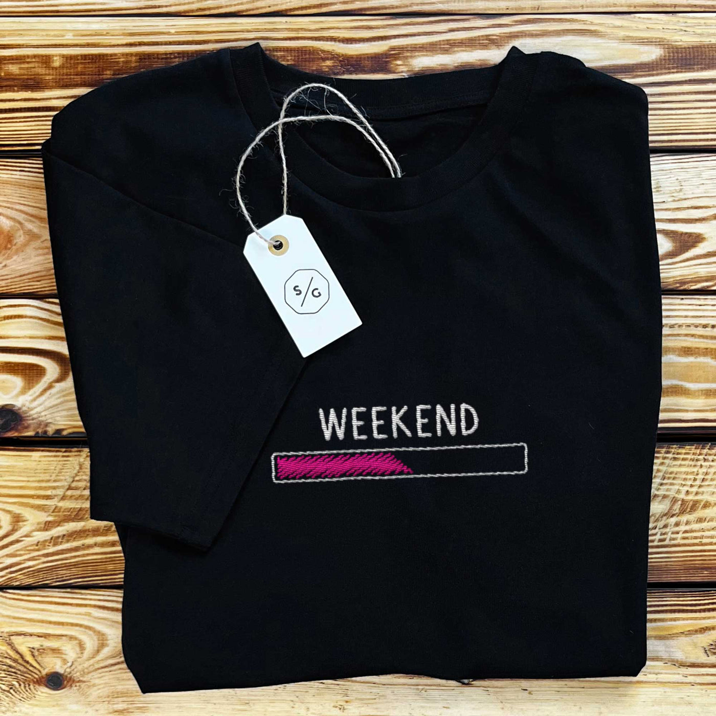 BESTICKTES SHIRT • WEEKEND LOADING