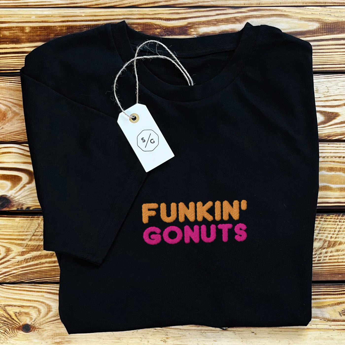 BESTICKTES SHIRT • FUNKIN´ GONUTS