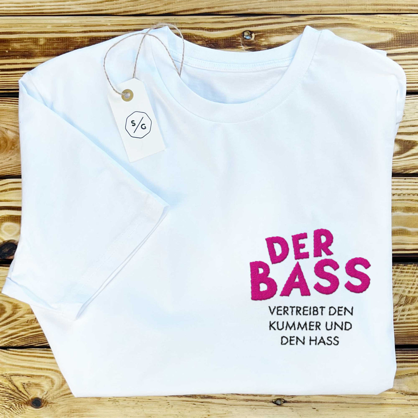 BESTICKTES SHIRT • DER BASS