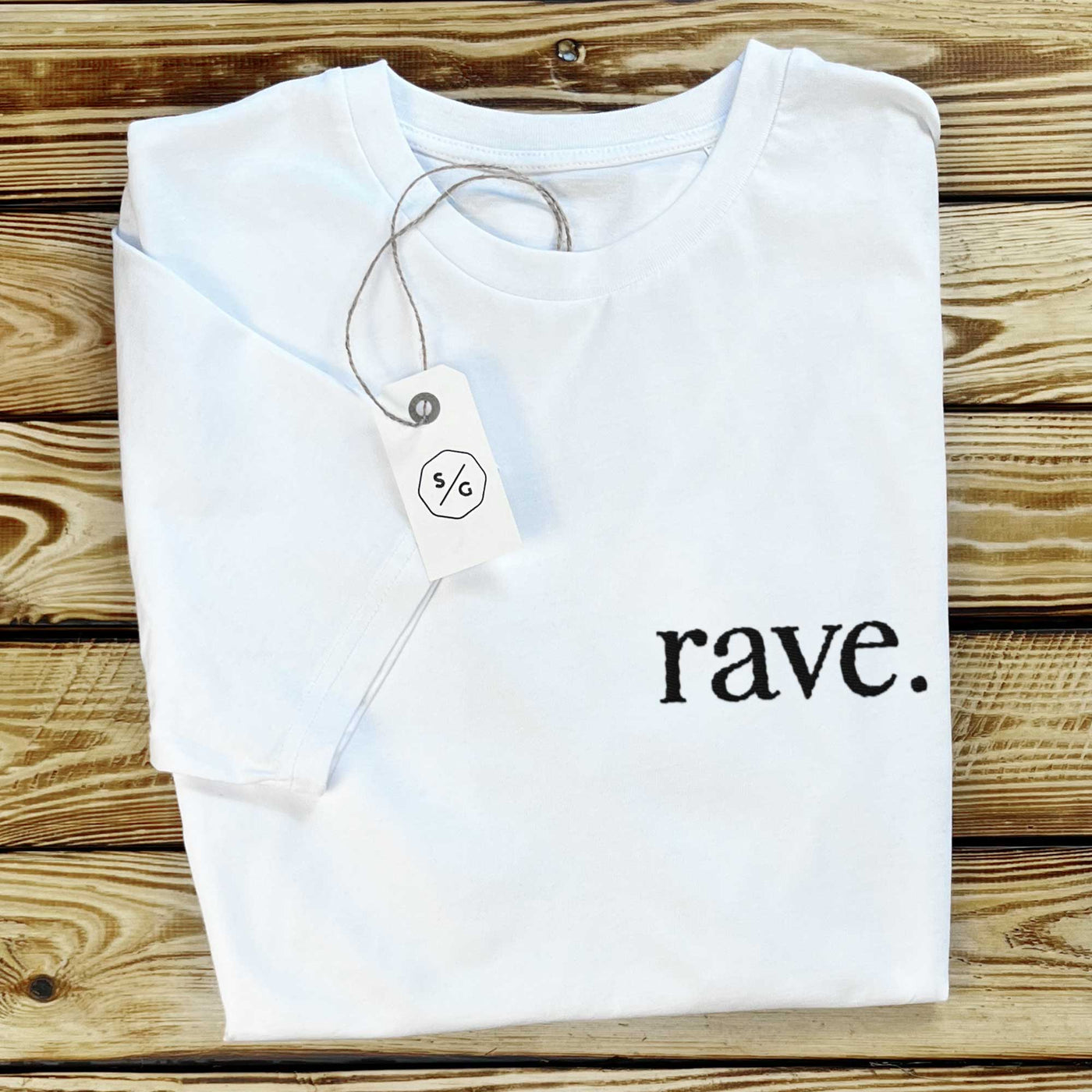 BESTICKTES SHIRT • RAVE.