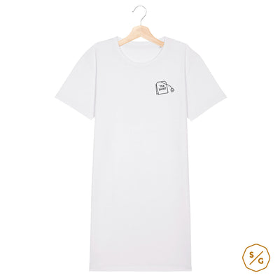 BESTICKTES T-SHIRT KLEID • TEA SHIRT