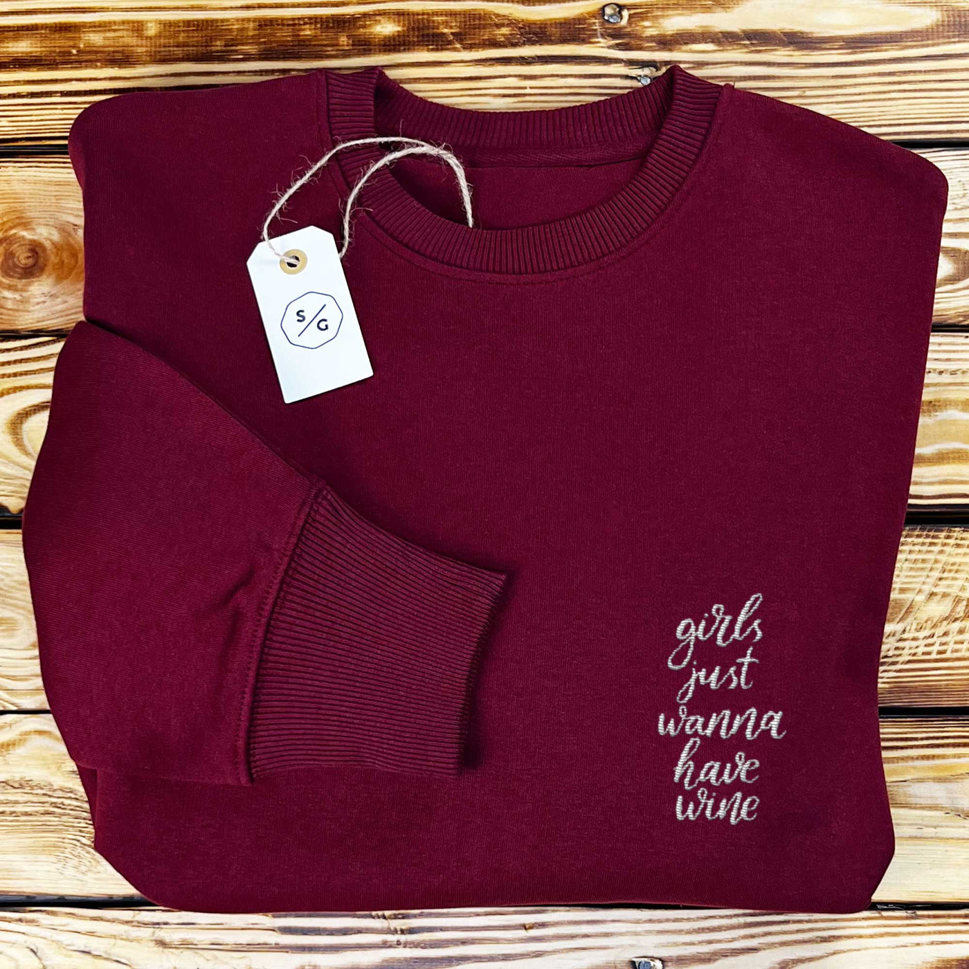 BESTICKTER SWEATER • GIRLS JUST WANNA HAVE WINE