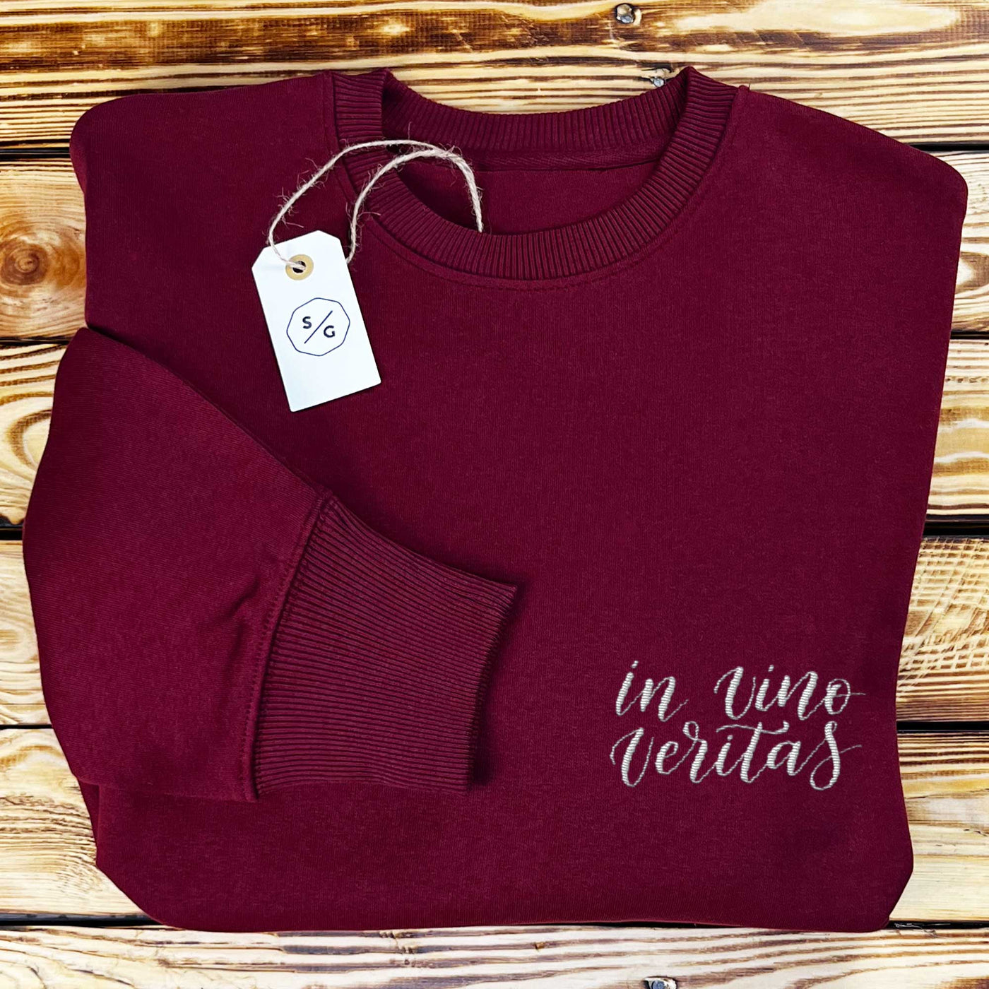 BESTICKTER SWEATER • IN VINO VERITAS