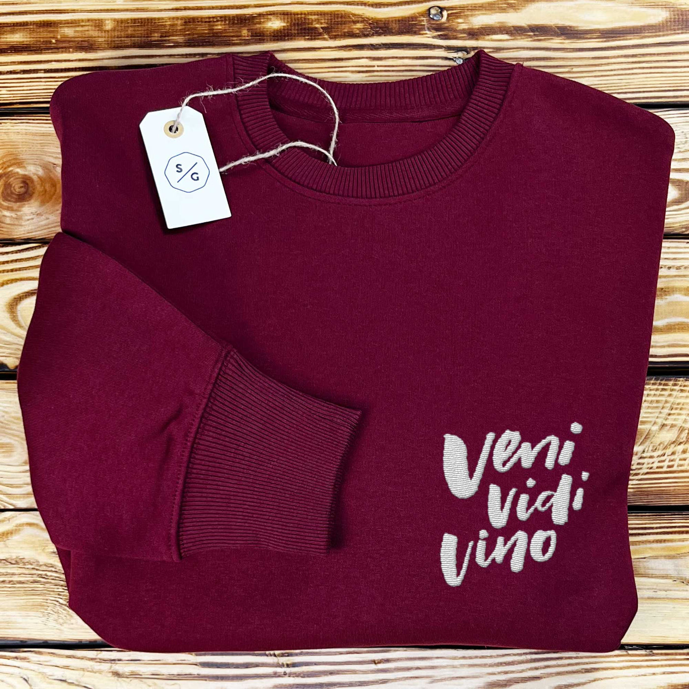 BESTICKTER SWEATER • VENI VIDI VINO