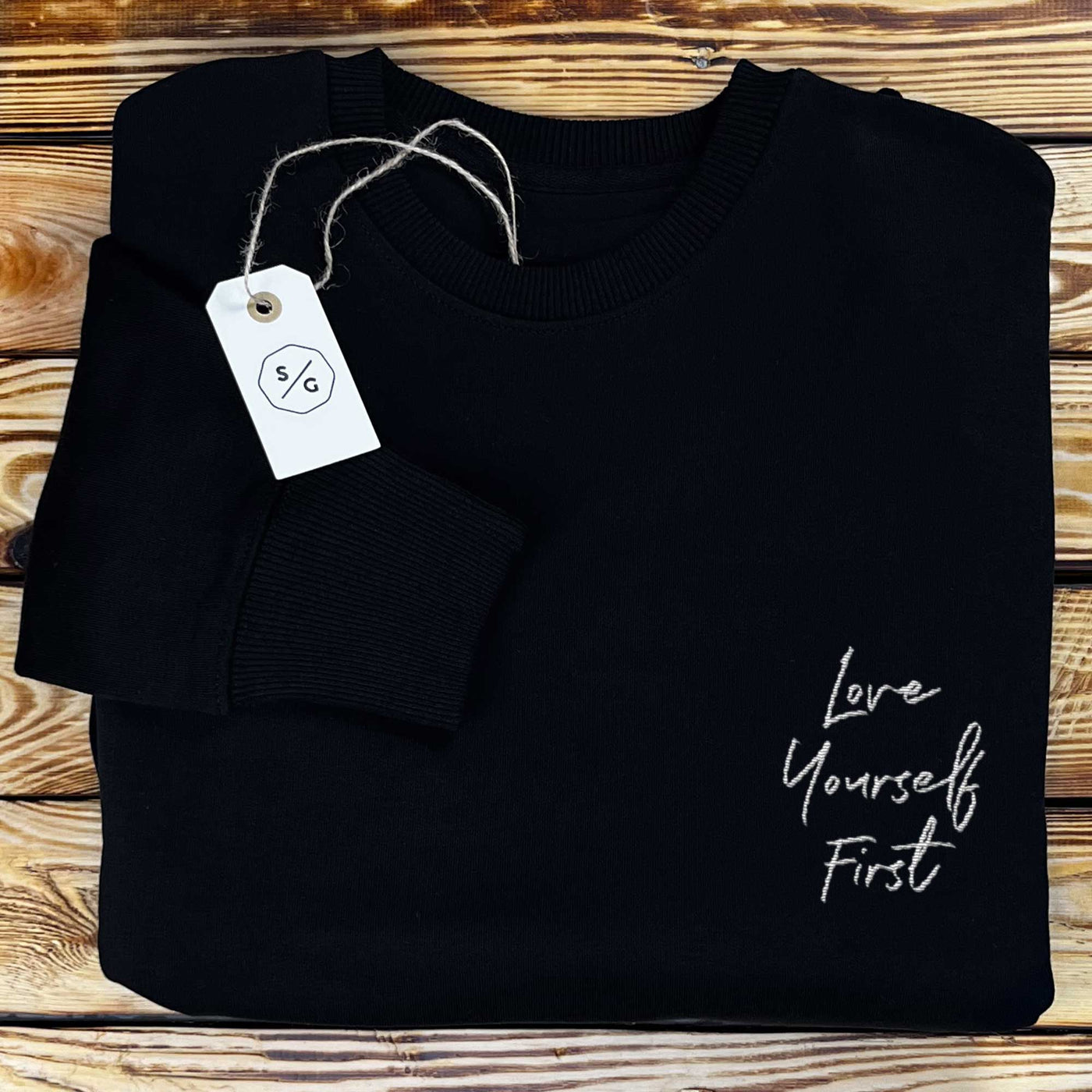 BESTICKTER SWEATER • LOVE YOURSELF FIRST