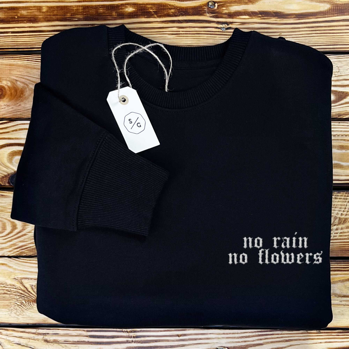 BESTICKTER SWEATER • NO RAIN NO FLOWERS