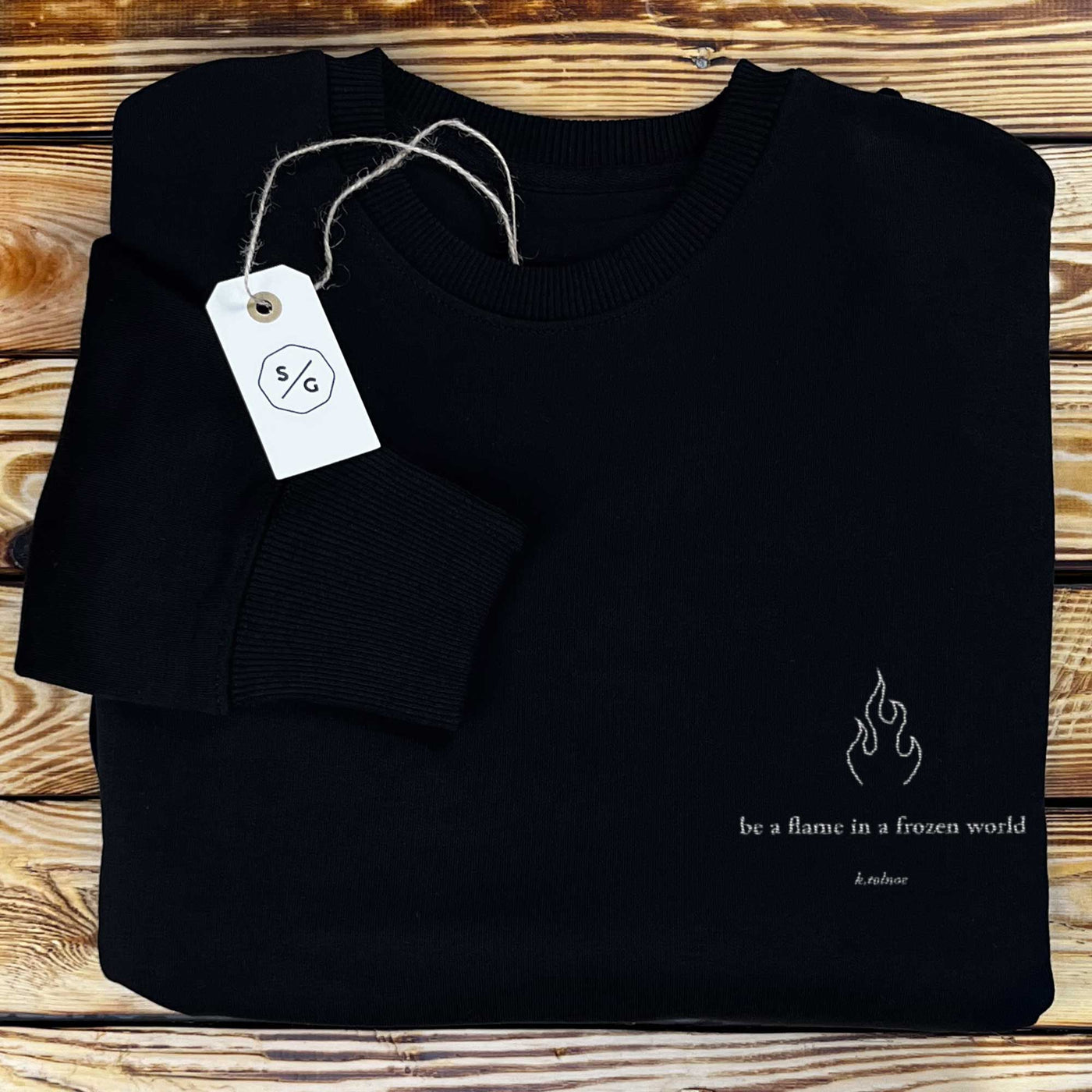 BESTICKTER SWEATER • BE A FLAME IN A FROZEN WORLD