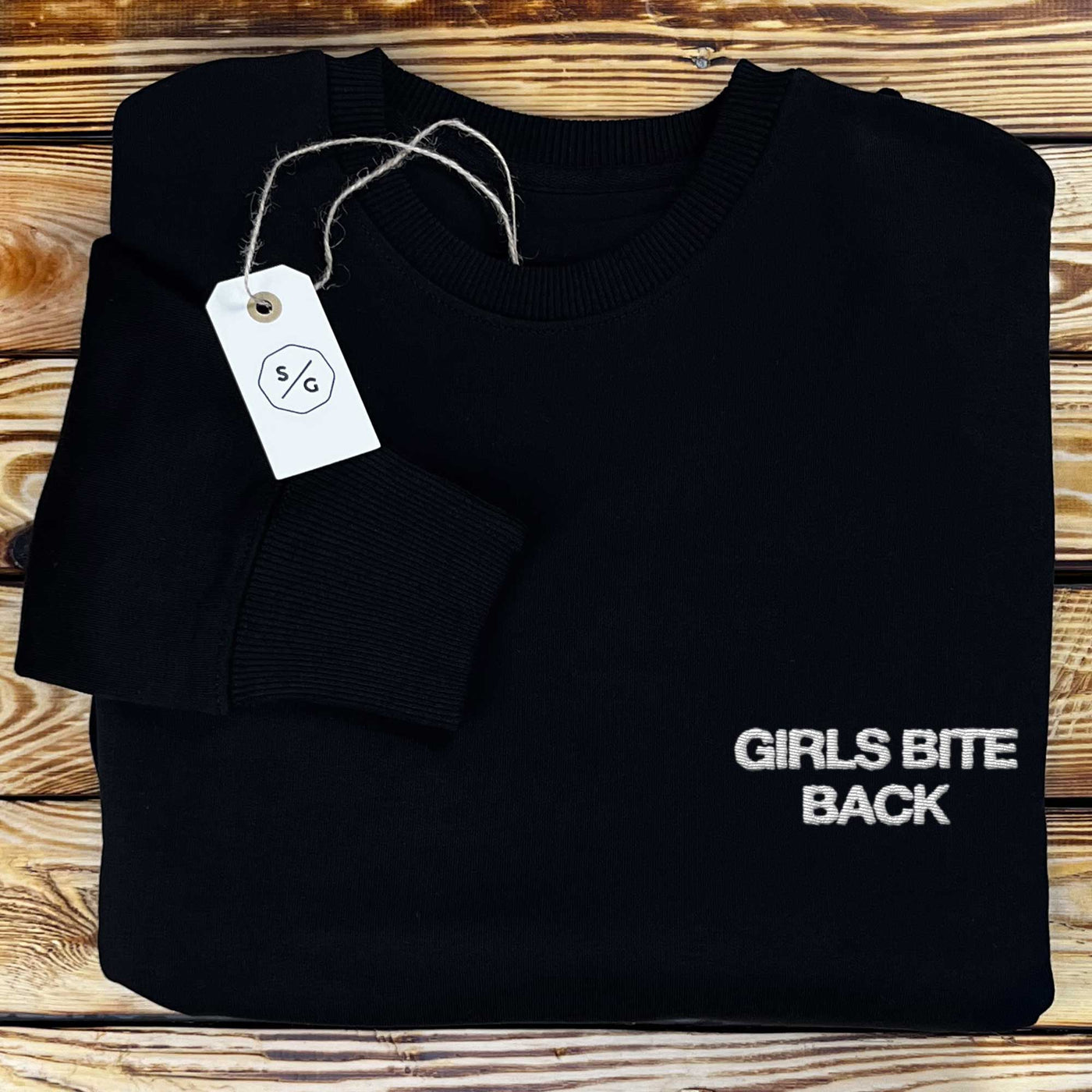 BESTICKTER SWEATER • GIRLS BITE BACK