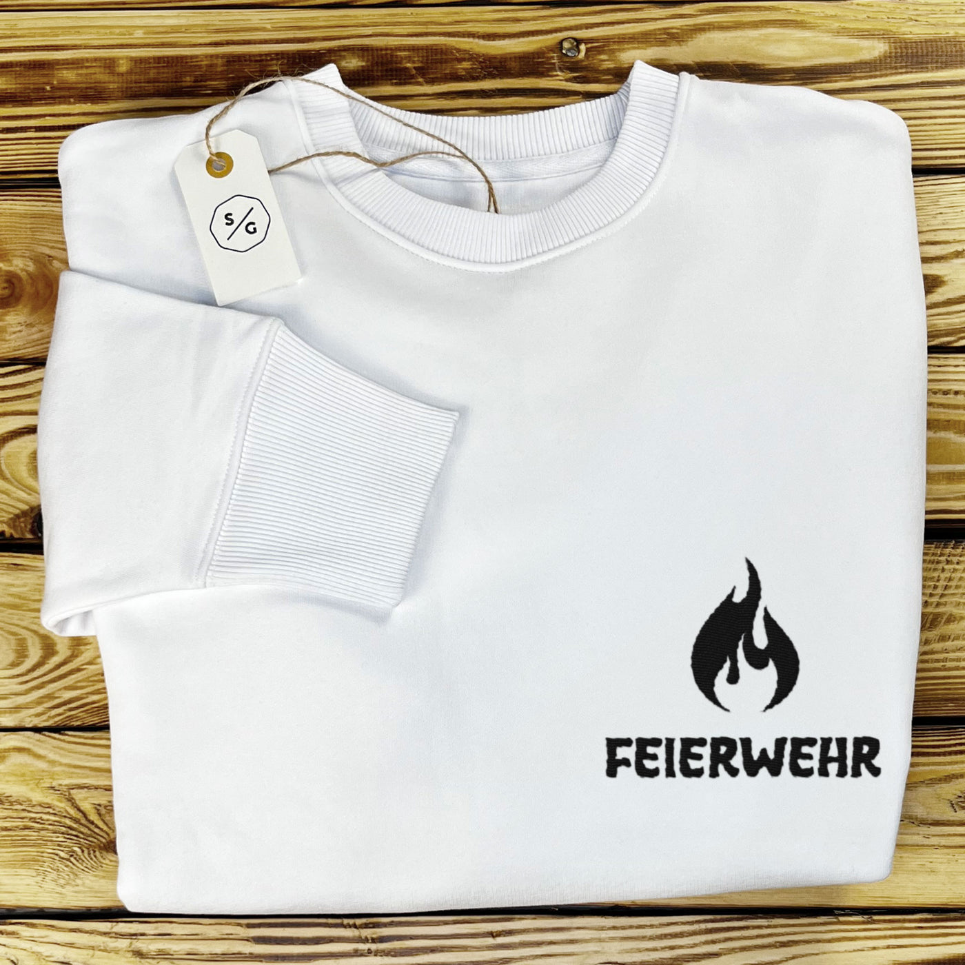 BESTICKTER SWEATER • FEIERWEHR